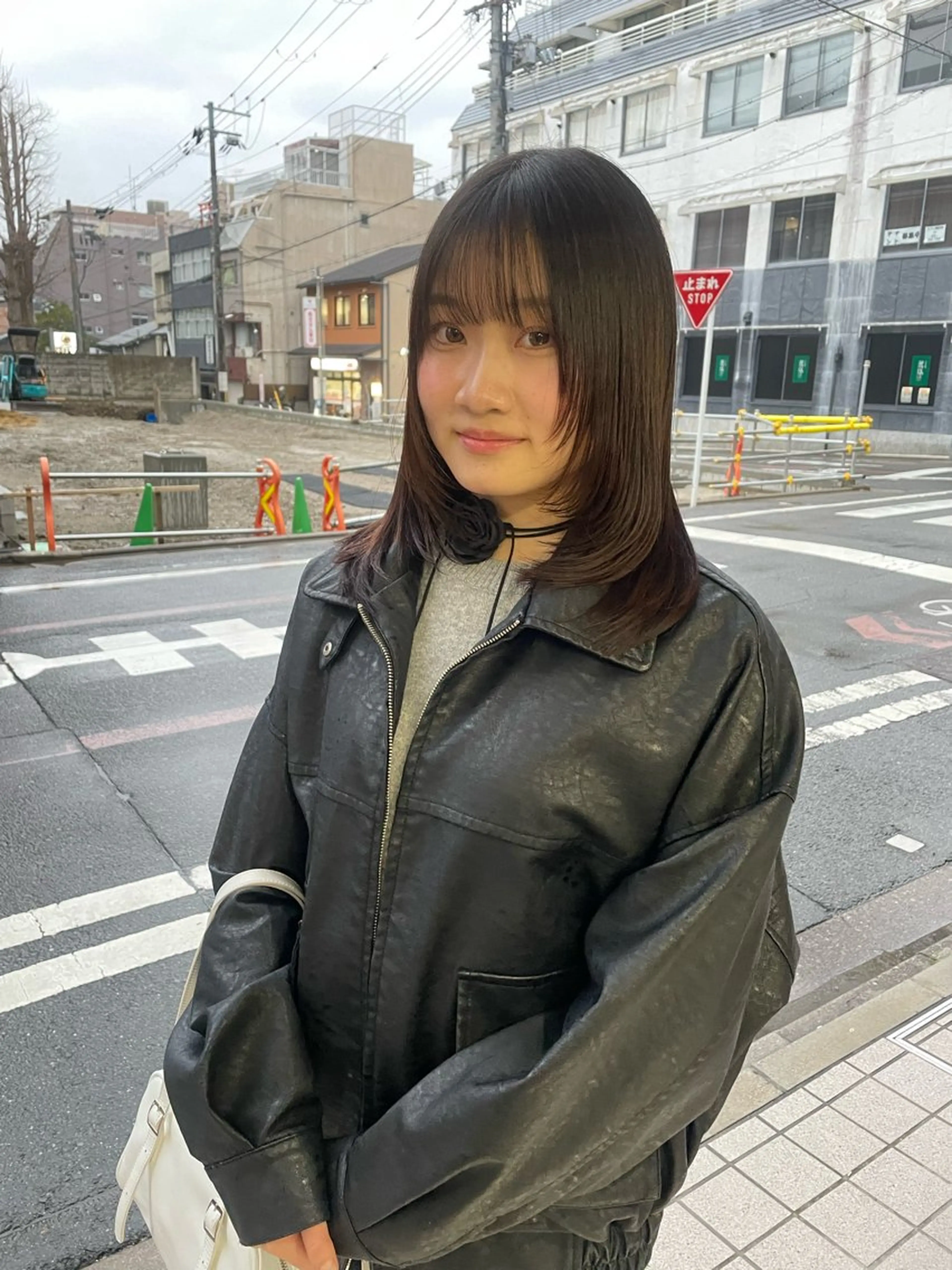 ミディアム 顔まわりレイヤー レイヤーカット darts所属・マツダ レンのヘアスタイル