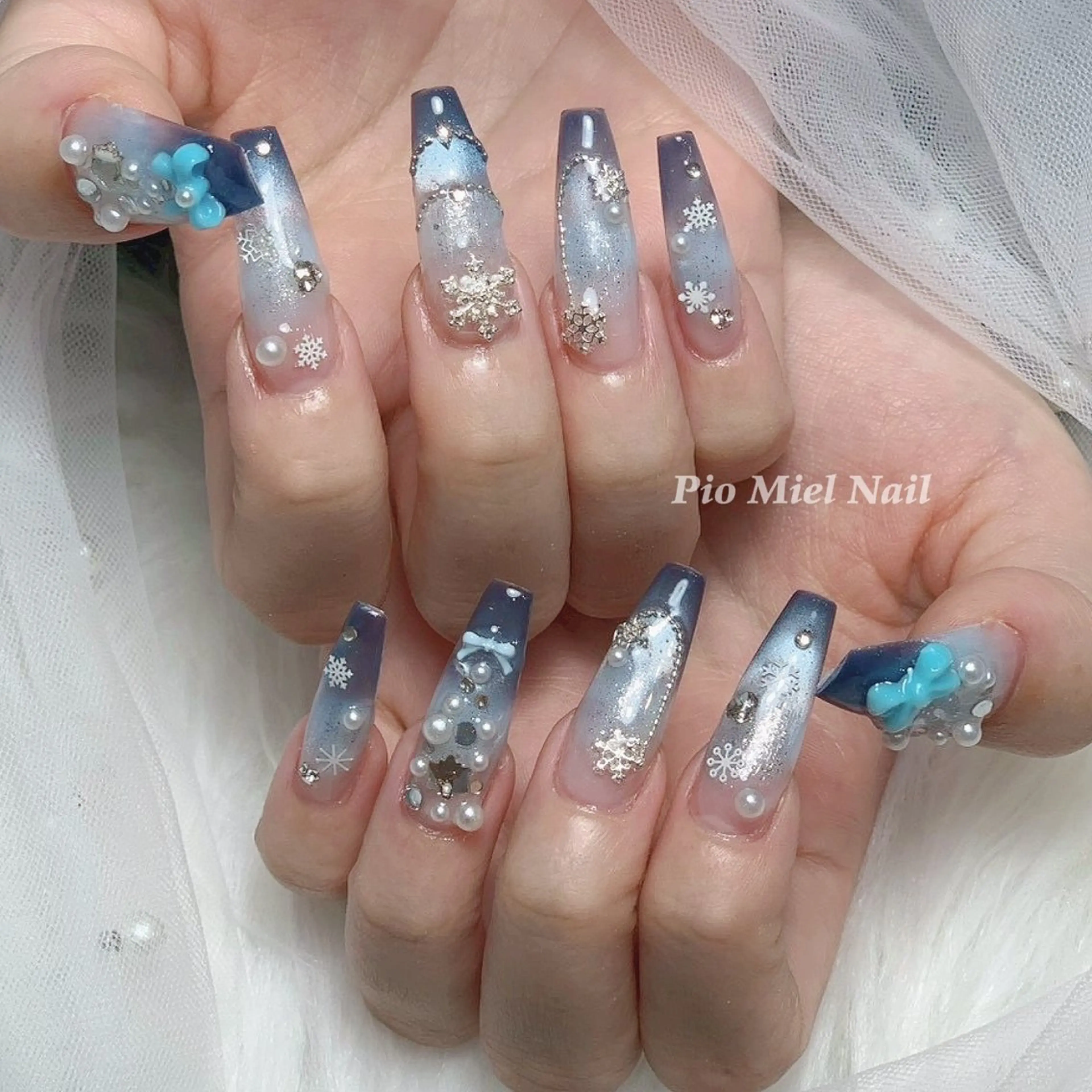 ネイル フレンチネイル 韓国ネイル マグネットネイル ニュアンスネイル ワンカラーネイル ハンドネイル Pio Mielのネイルデザイン