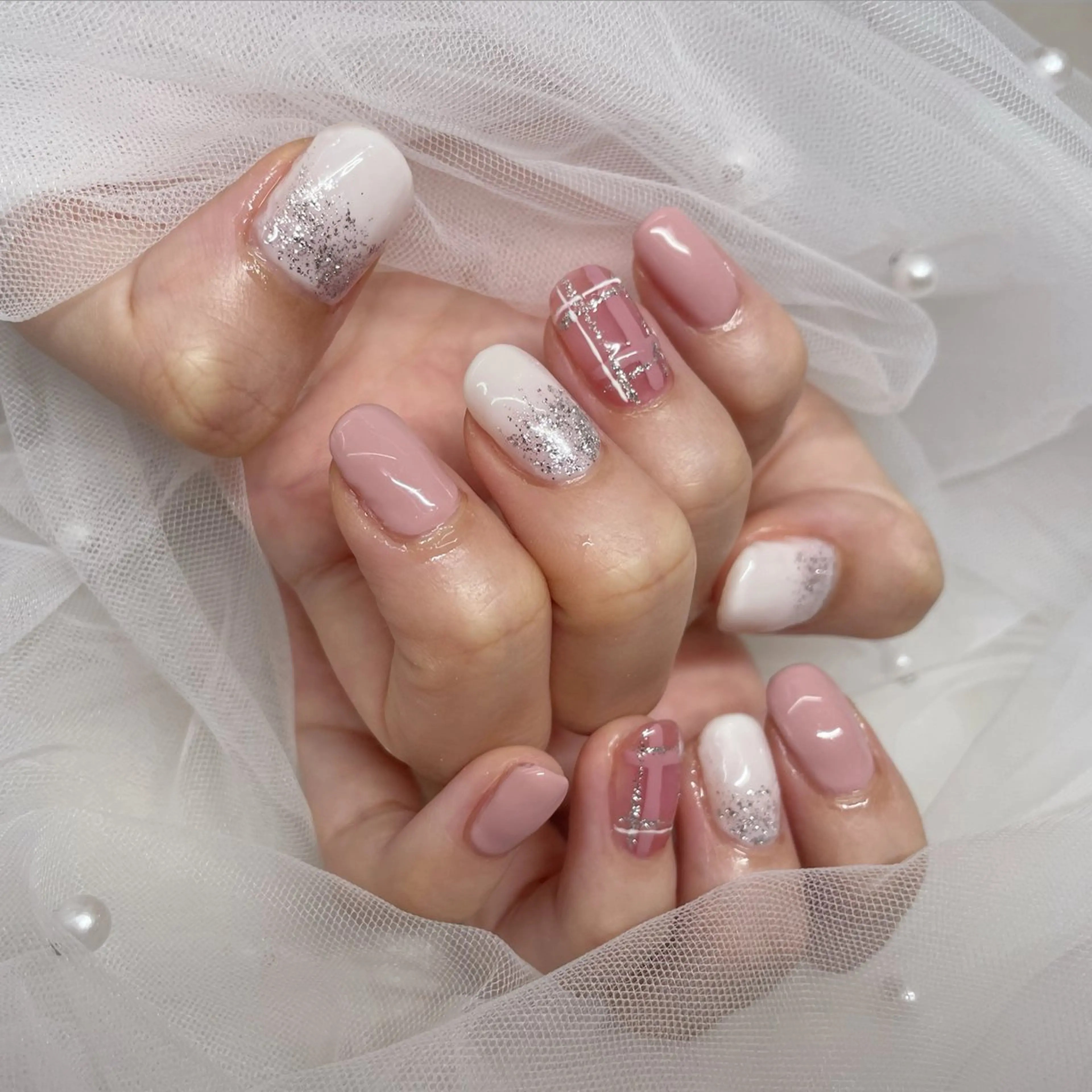 ネイル ハンドネイル AYA Reginaのネイルデザイン