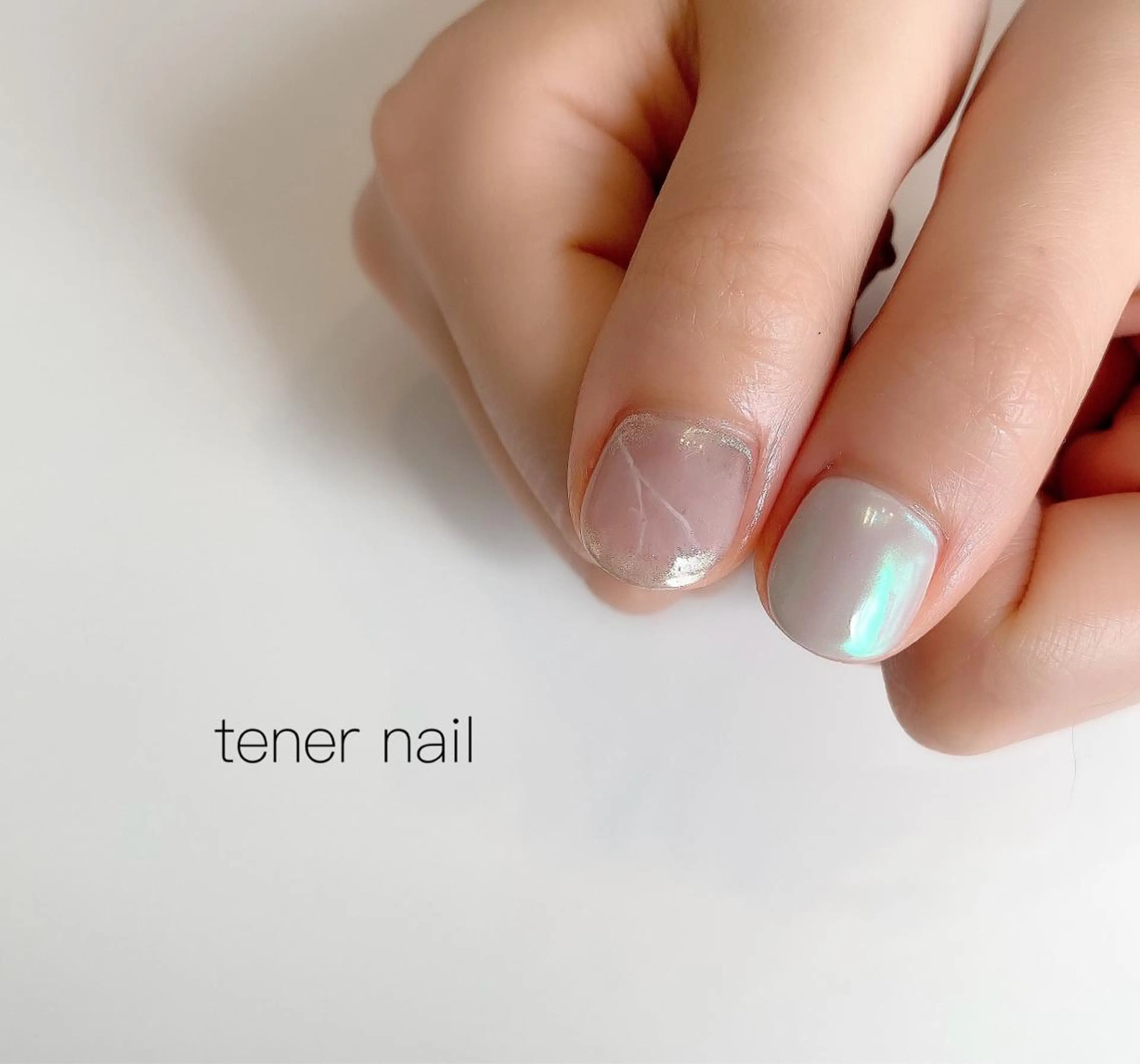 ネイル オーロラネイル 大理石ネイル(マーブル) ミラーネイル tener  nail  テネルネイル所属・テネルネイル tener nailのネイルデザイン