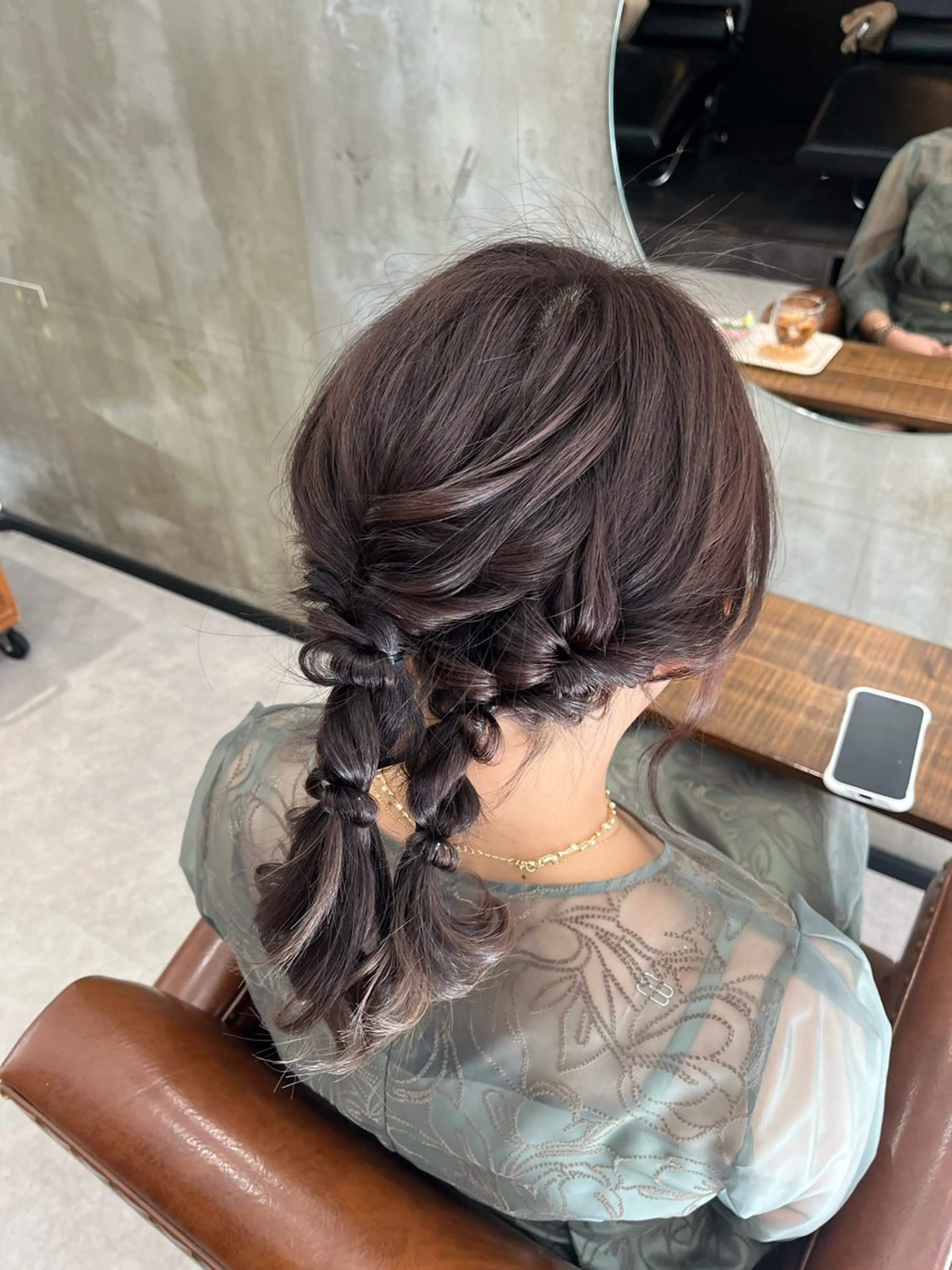 ミディアム カラー ヘアアレンジ Noele hair atelier(ノエルヘアアトリエ)所属・北上ゆい/個性派/ ナチュラルアレンジのヘアスタイル