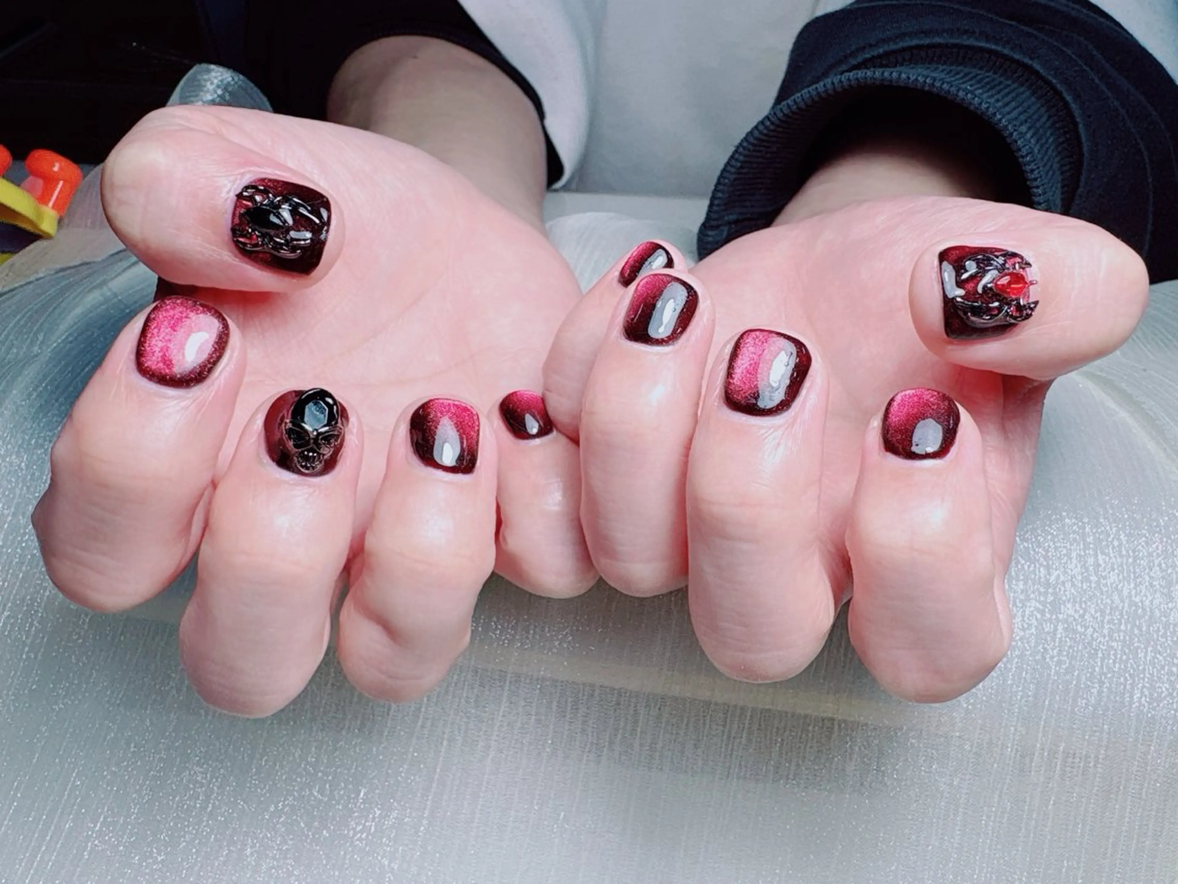 ネイル マグネットネイル ハンドネイル Yuxi Beauty salon 【ユーシィー ビューティ サロン】所属・ユーシーネイルサロン 池田公園店のネイルデザイン