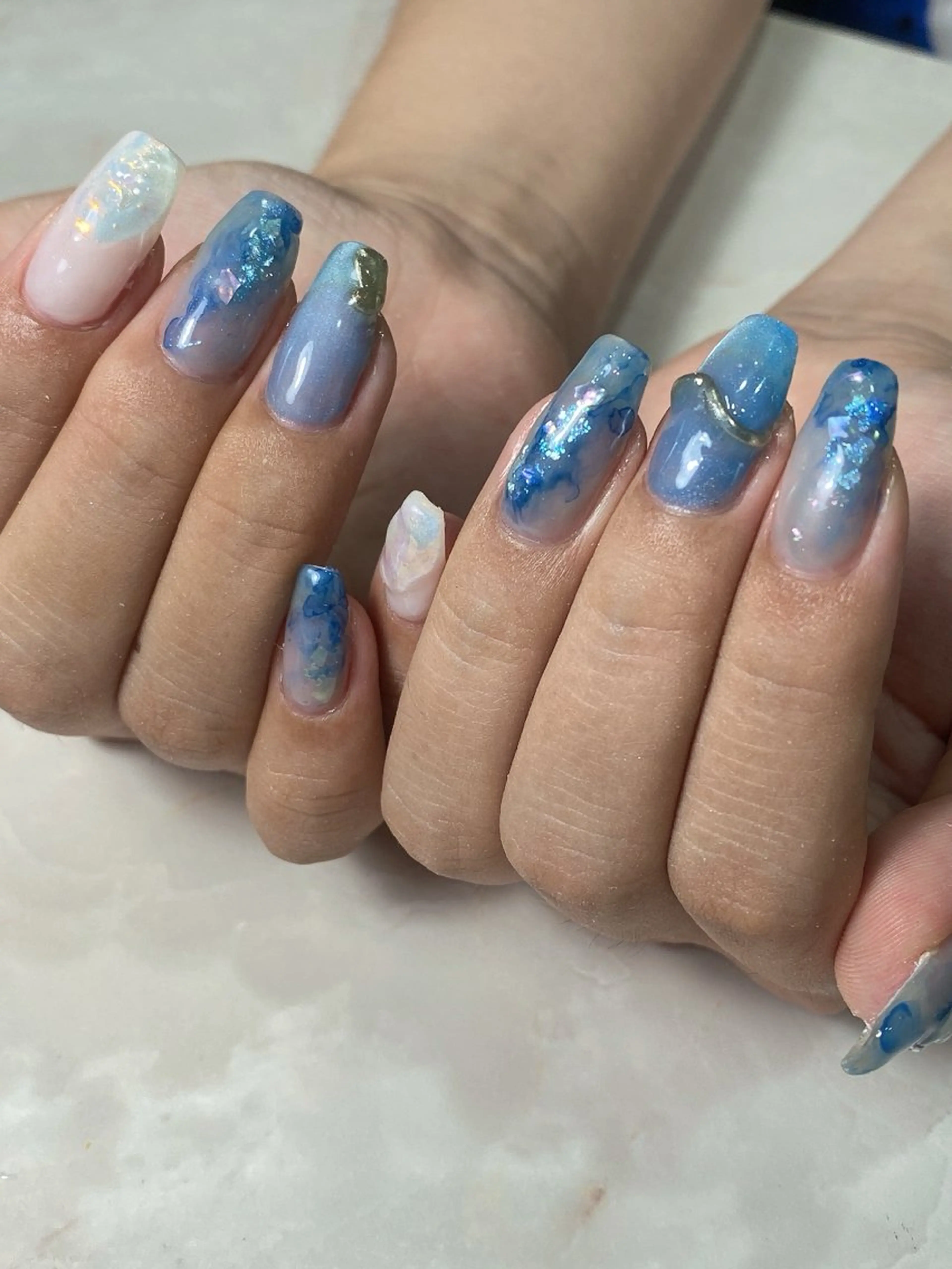 ネイル ニュアンスネイル ｉｎｇ .のネイルデザイン