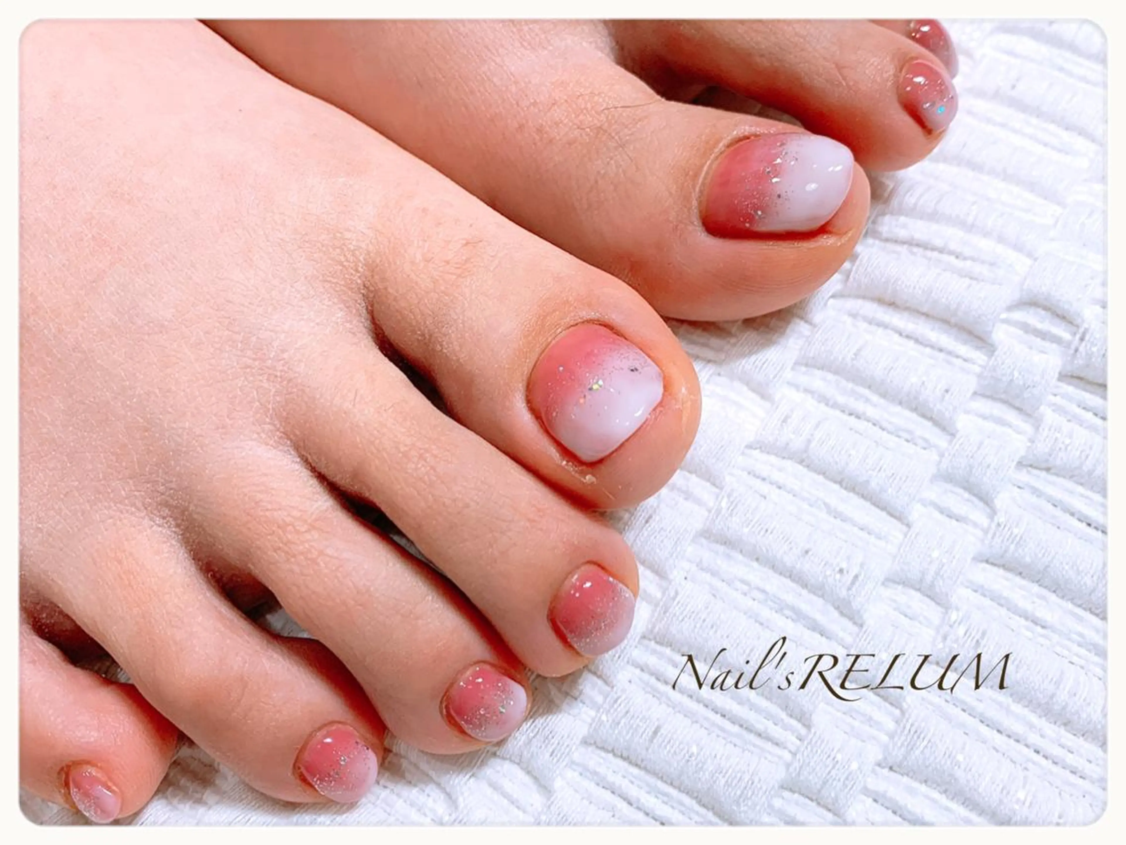 ネイル THECOLORS所属・近貞 莉奈のネイルデザイン