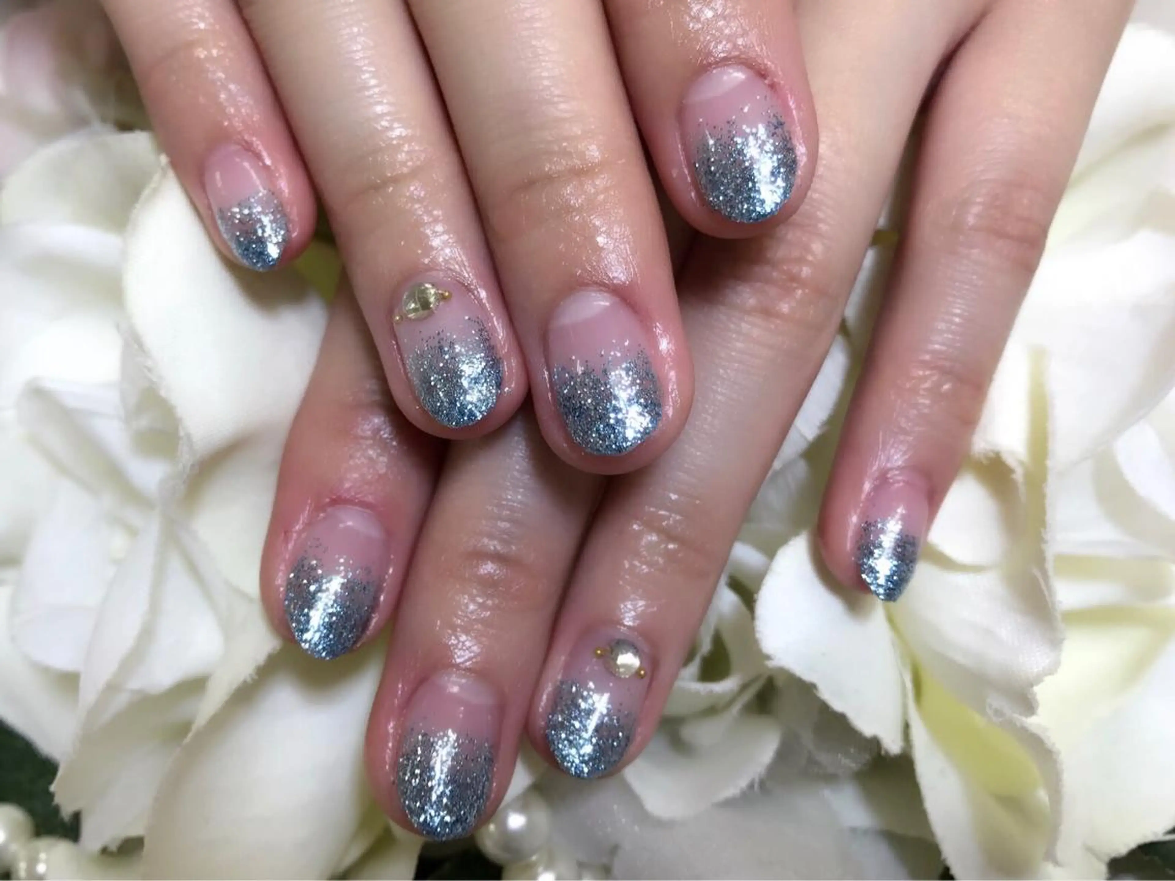 ネイル ストーンネイル favoris nail🌼のネイルデザイン
