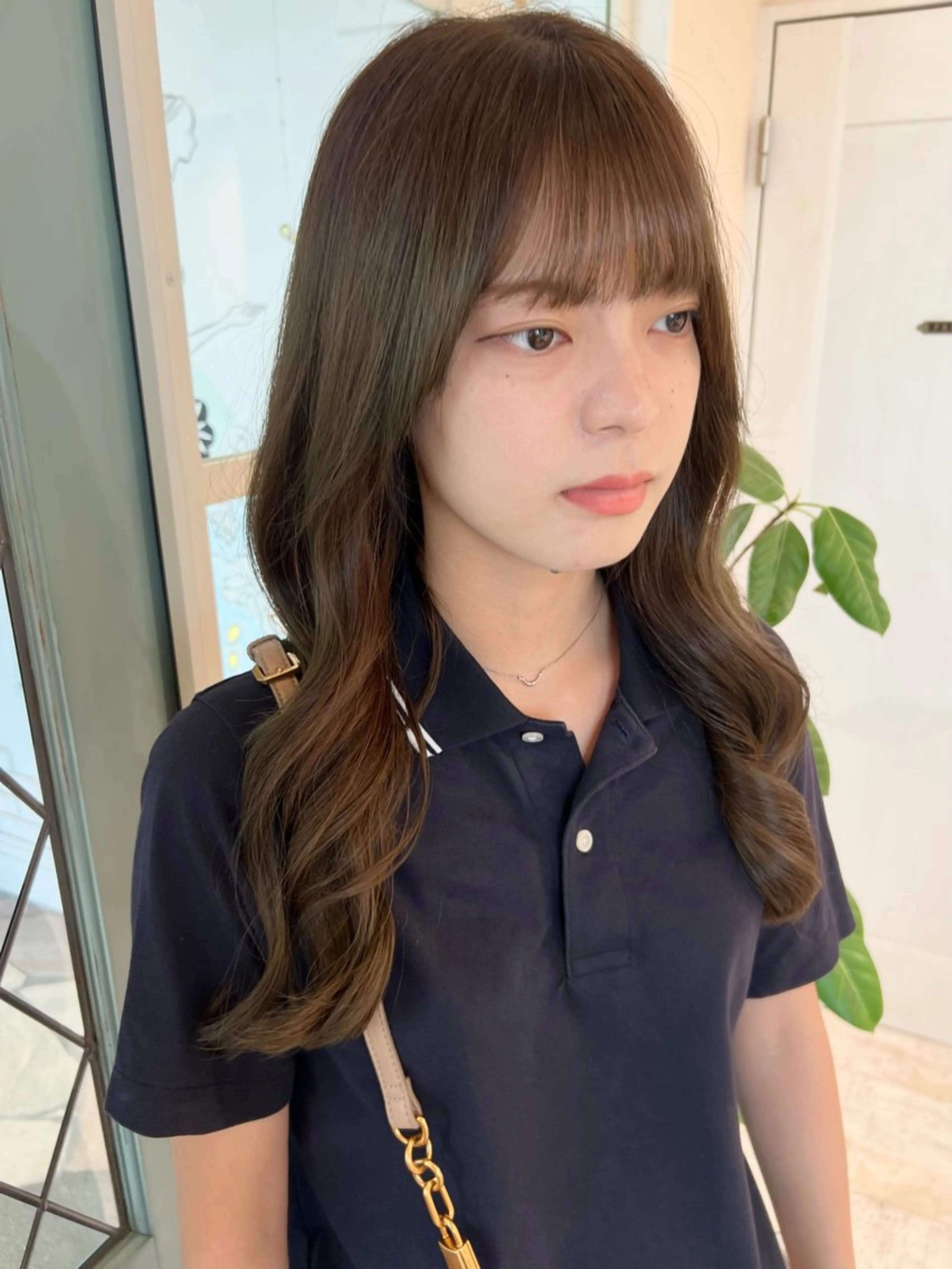 ロング カラー ベージュカラー オリーブベージュ 顔周りカット 韓国風ヘア KARIN /Huitのヘアスタイル