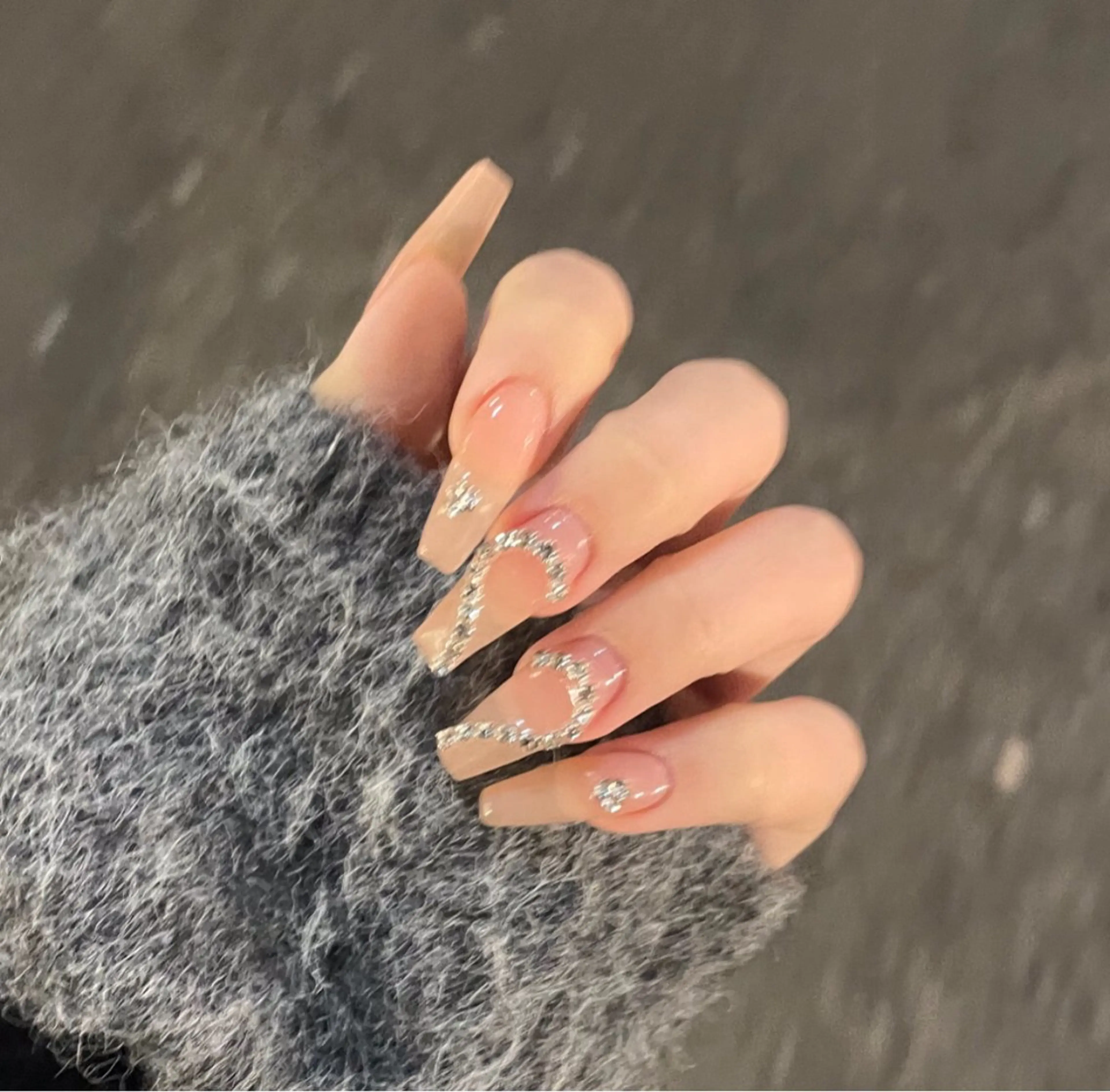 ネイル 長さ出し グラデーション キラキラネイル 韓国ネイル ラメ(グリッター) ハンドネイル ハンドケア Chisa Nail Studio所属・チ サのネイルデザイン