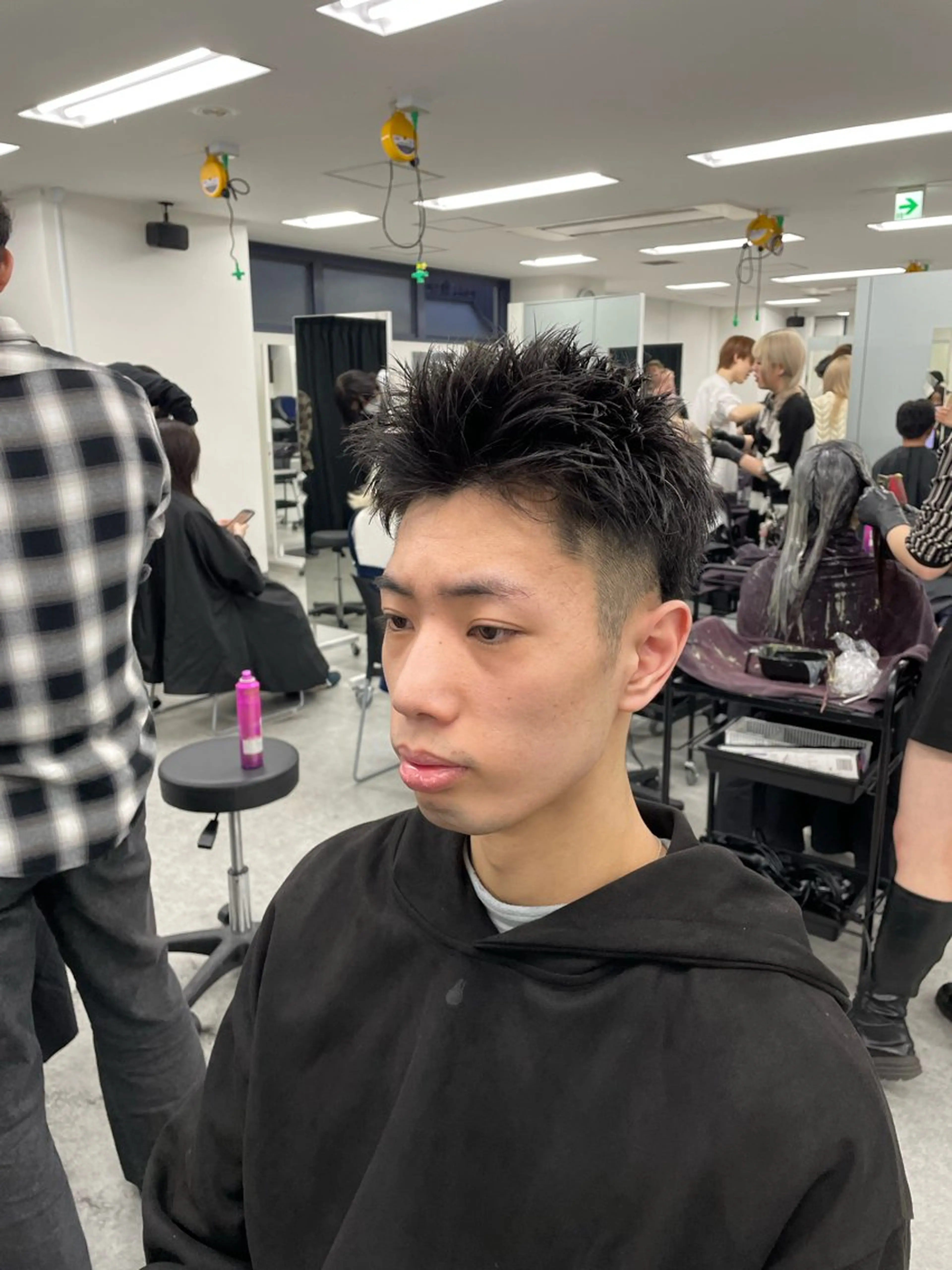 ショート メンズ スパイキーショート ショートヘア カット 垢抜けハイトーン☀／ 笑顔の美容師／しゅんのヘアスタイル