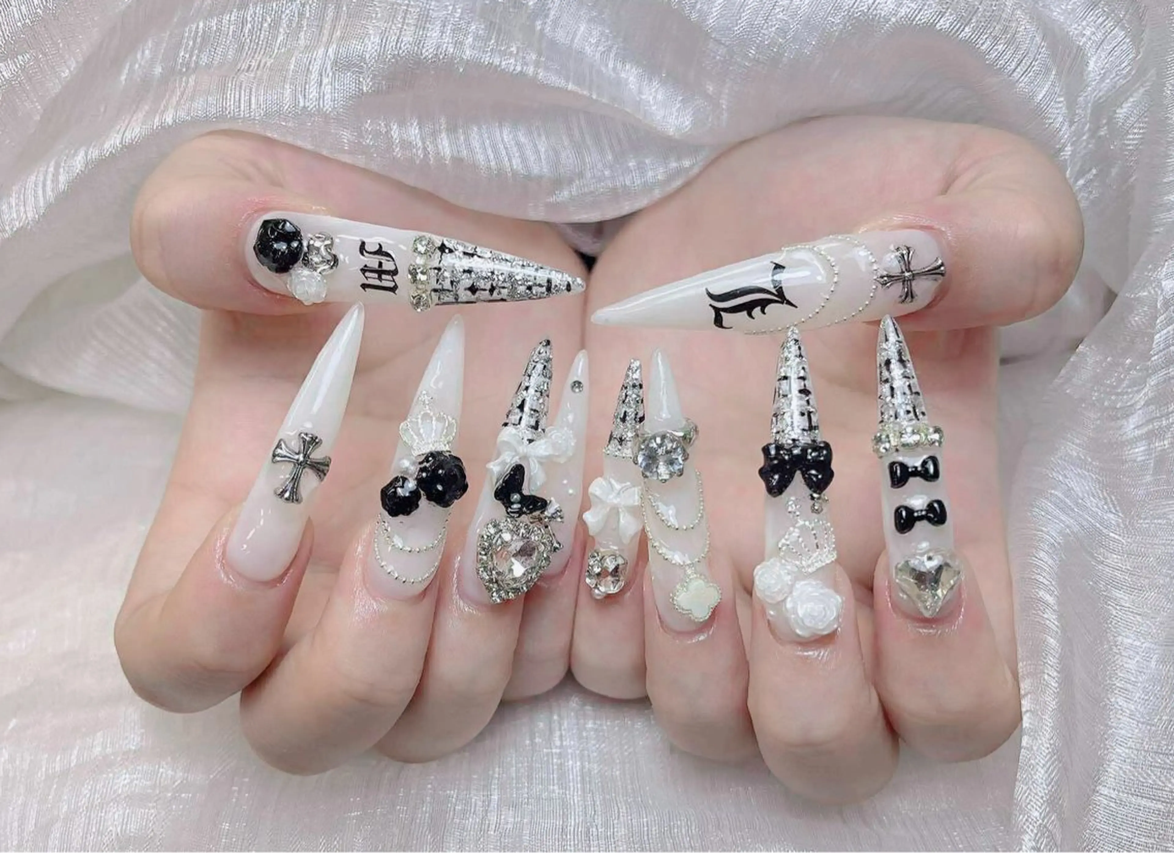 ネイル アートネイル 成人式 ジェルネイル ニュアンスネイル 夏ネイル ハンドネイル Jenn Nail Salonのネイルデザイン