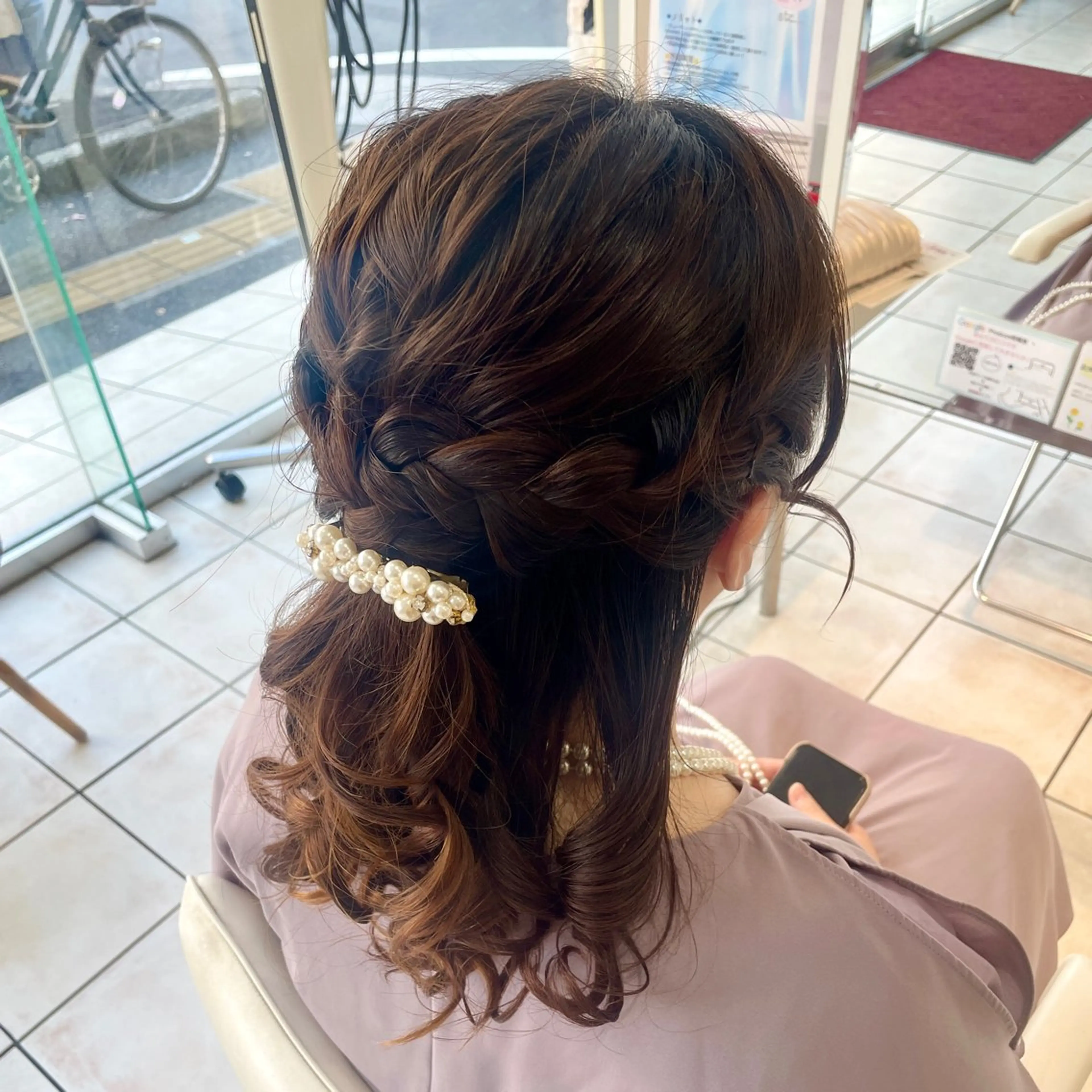 セミロング ヘアアレンジ ヘアセット ブリーチ/ヘアセット 【𝙍𝙞𝙣𝙤】のヘアスタイル