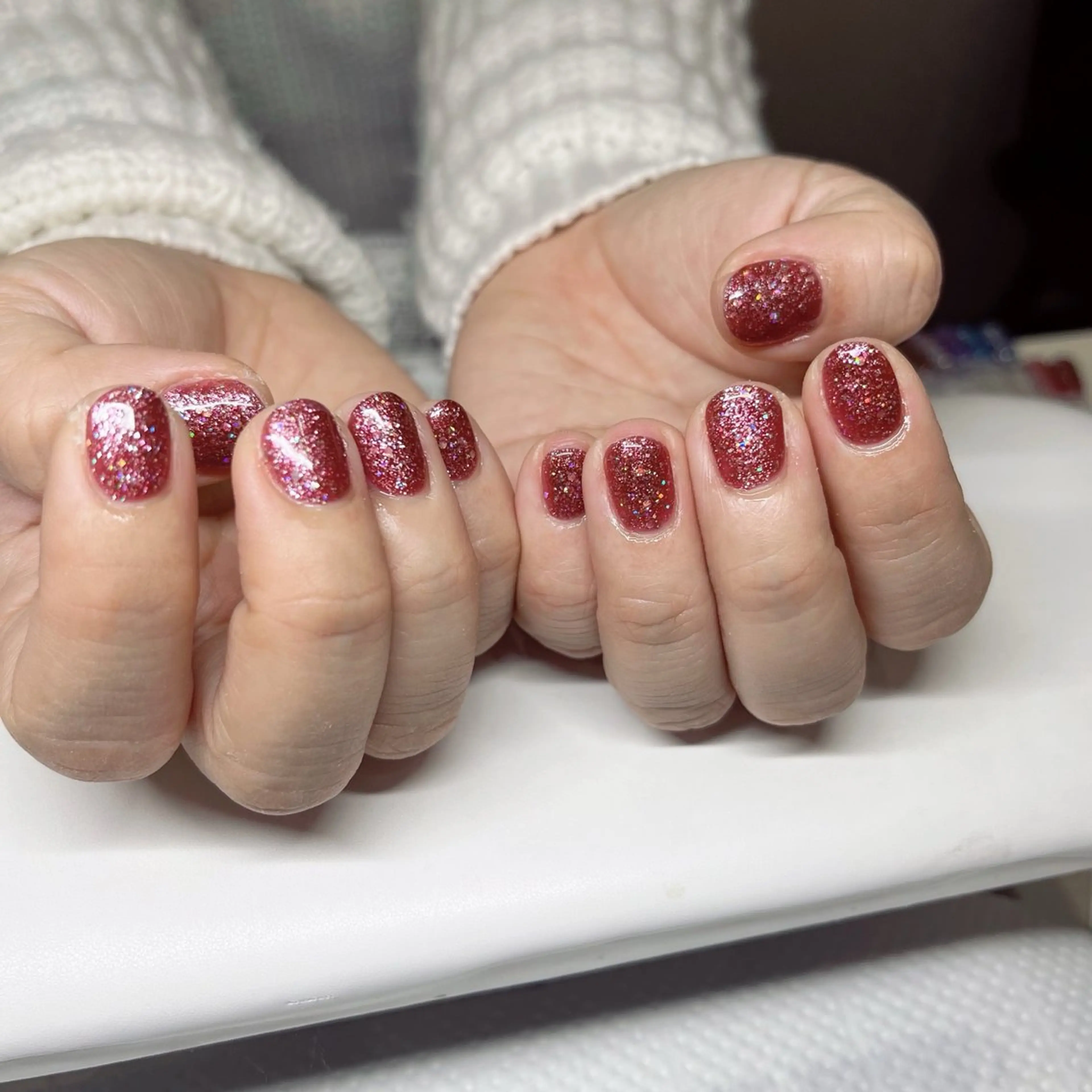 ネイル ボルドー ラメ(グリッター) ワンカラーネイル ハンドネイル arl nail💅yuriのネイルデザイン