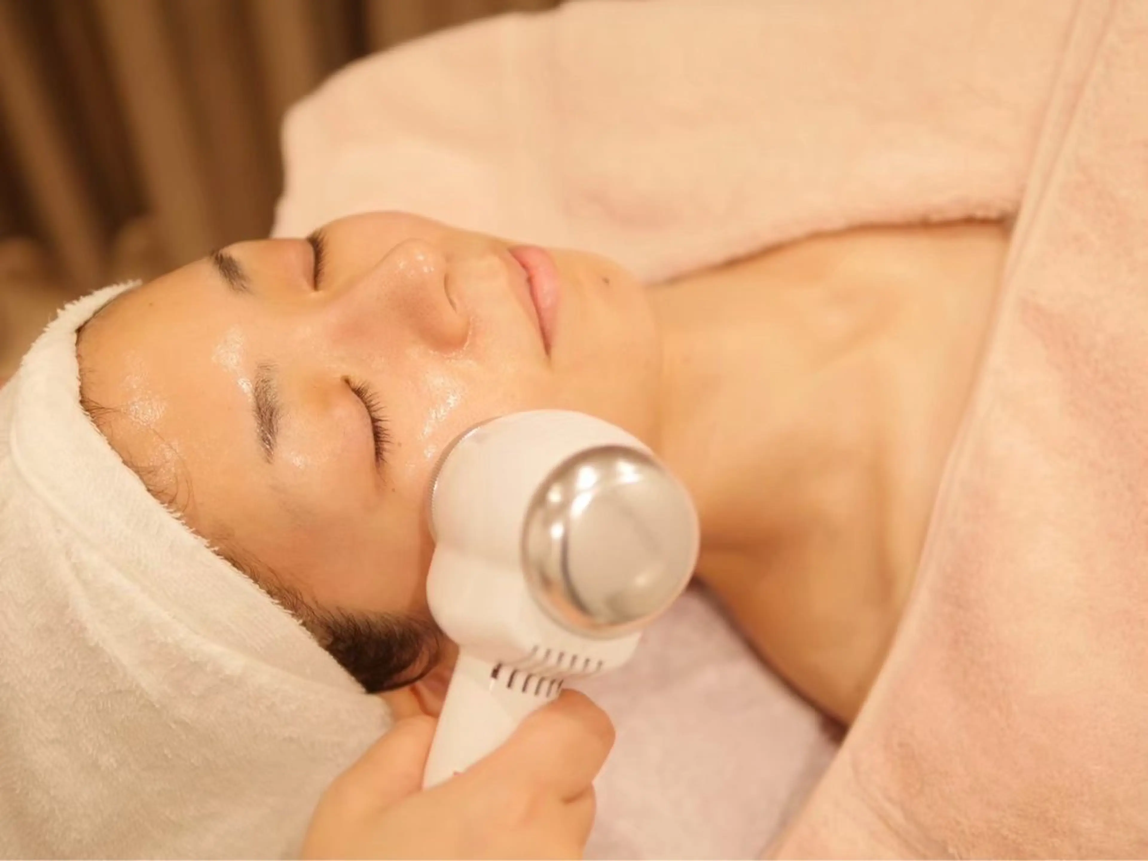 メナードフェイシャルサロン丸の内ヒルズ所属・大澤 るかのエステ・リラクイメージ