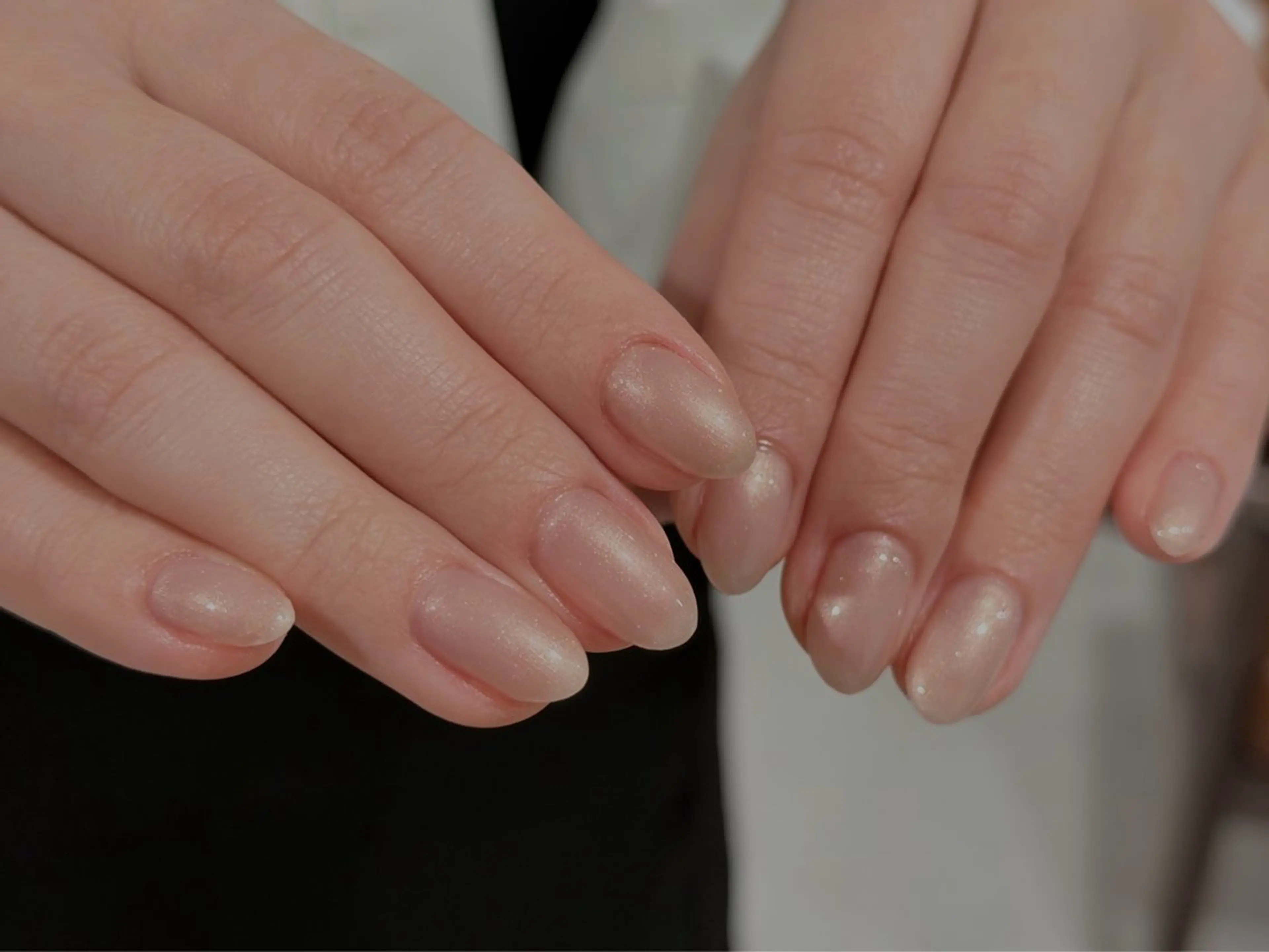 ネイル ゴールド ラメ(グリッター) ワンカラーネイル ハンドネイル ANOVA所属・ANOVA アノヴァのネイルデザイン