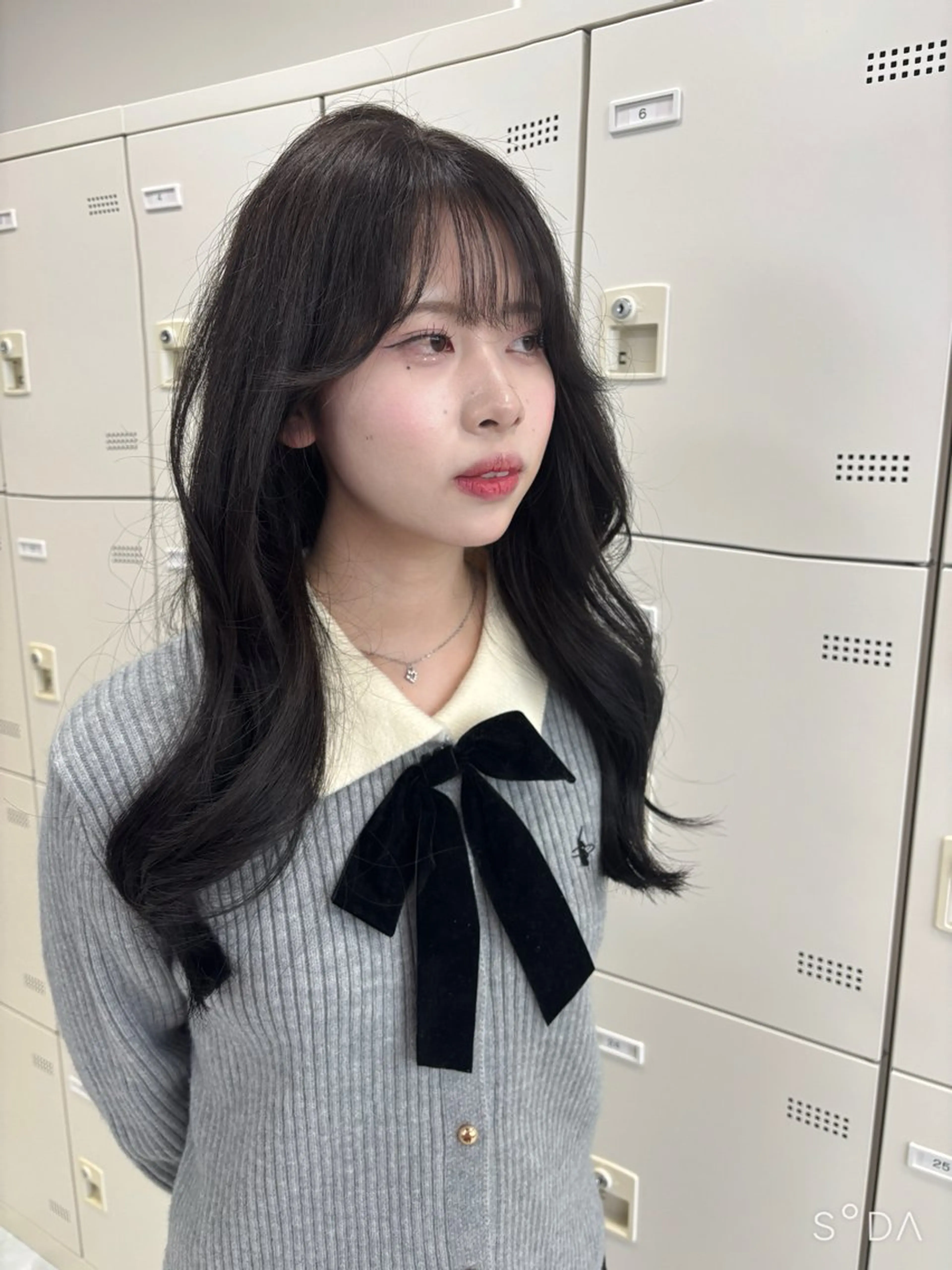 ロング カット ヘアカラー トリートメント 韓国ヘア/ブリーチ無 しWカラー/オリーブのヘアスタイル