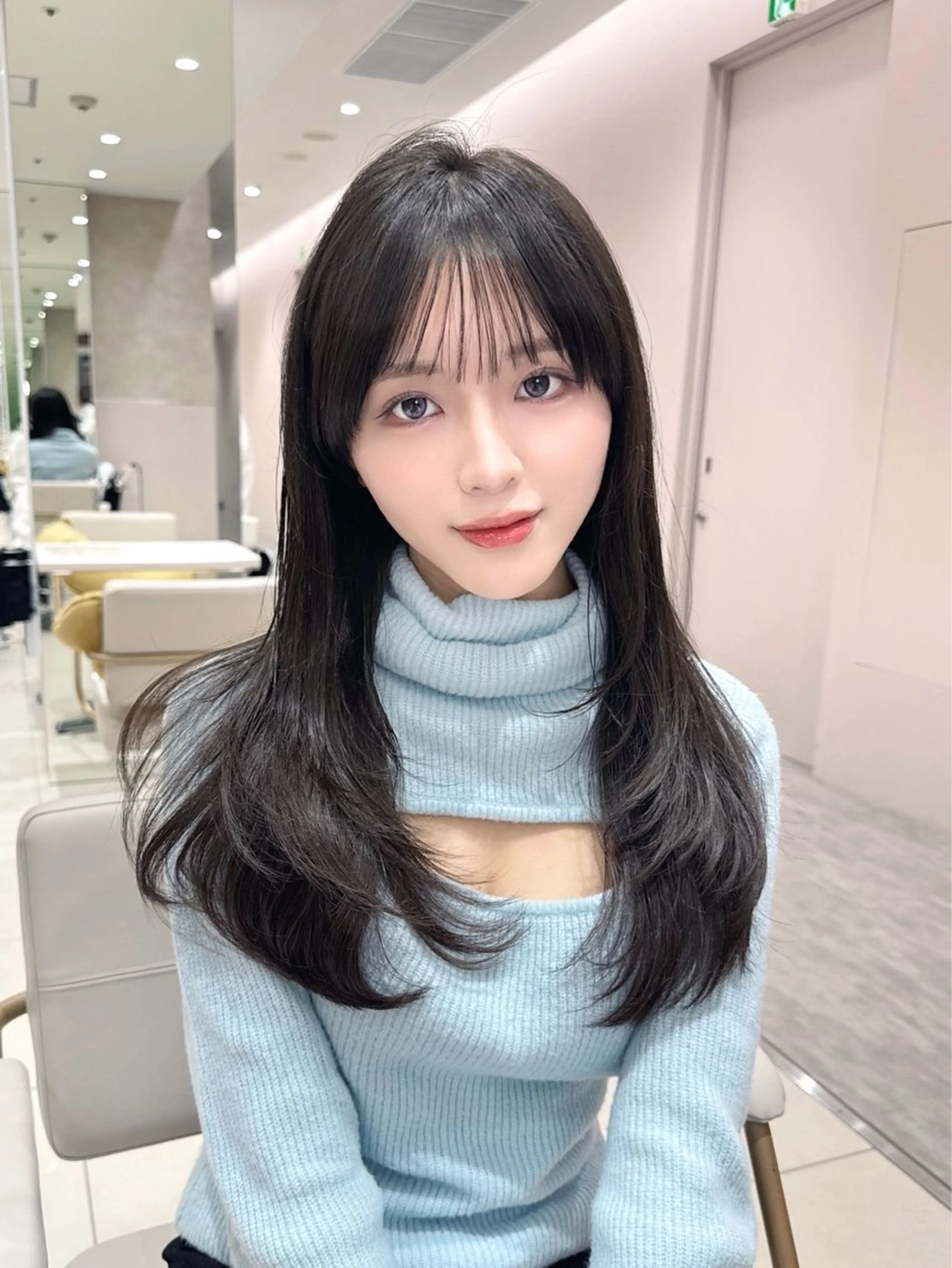 セミロング カラー カット ヘアカラー トリートメント ヘッドスパ ヘアセット 韓国ヘア/レイヤー/ 顔まわり/りょーとのヘアスタイル