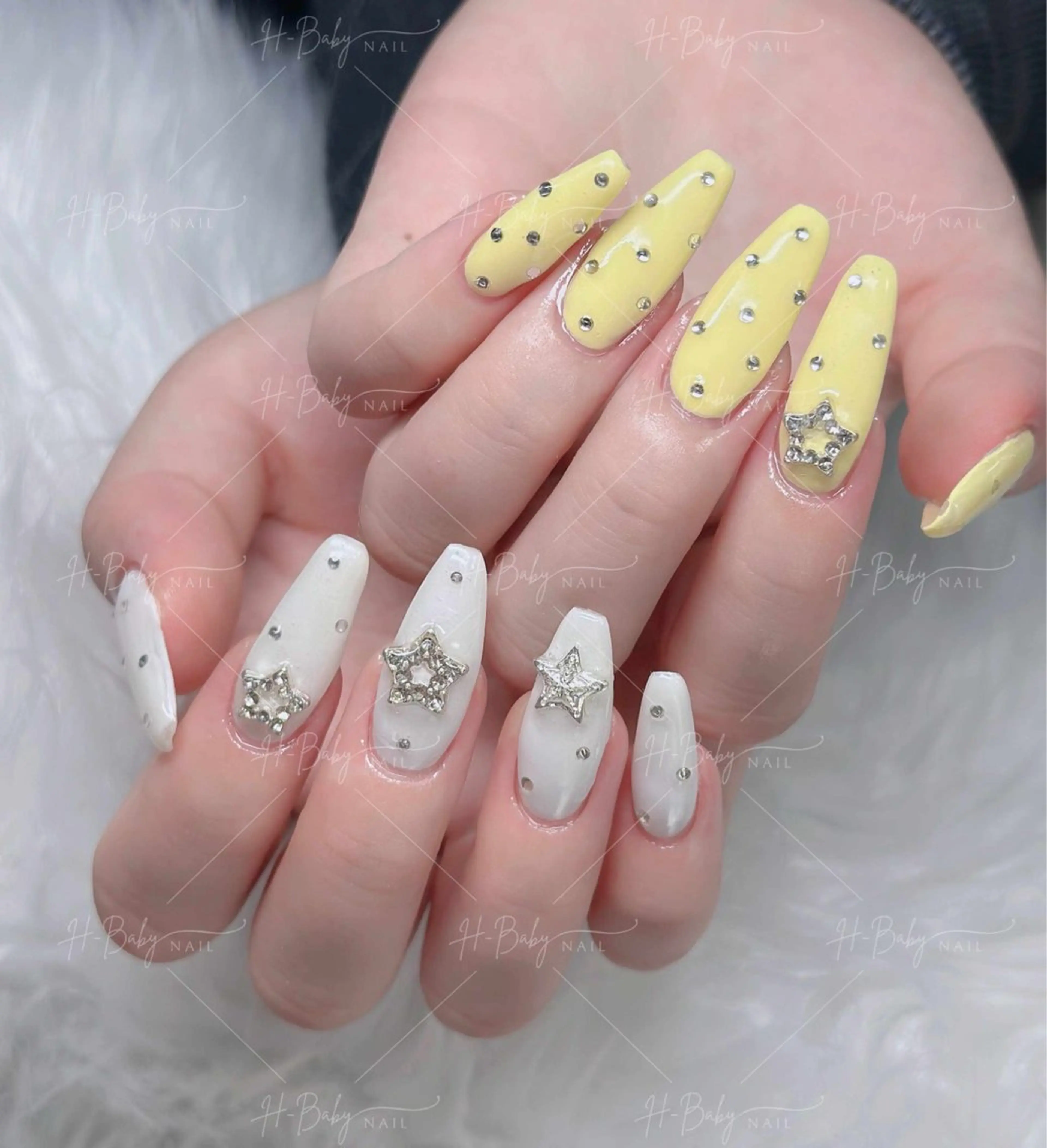 ネイル フレンチネイル ジェルネイル ガラスフレンチ ハロウィン ハート ハンドネイル H.baby Nail Salonのネイルデザイン