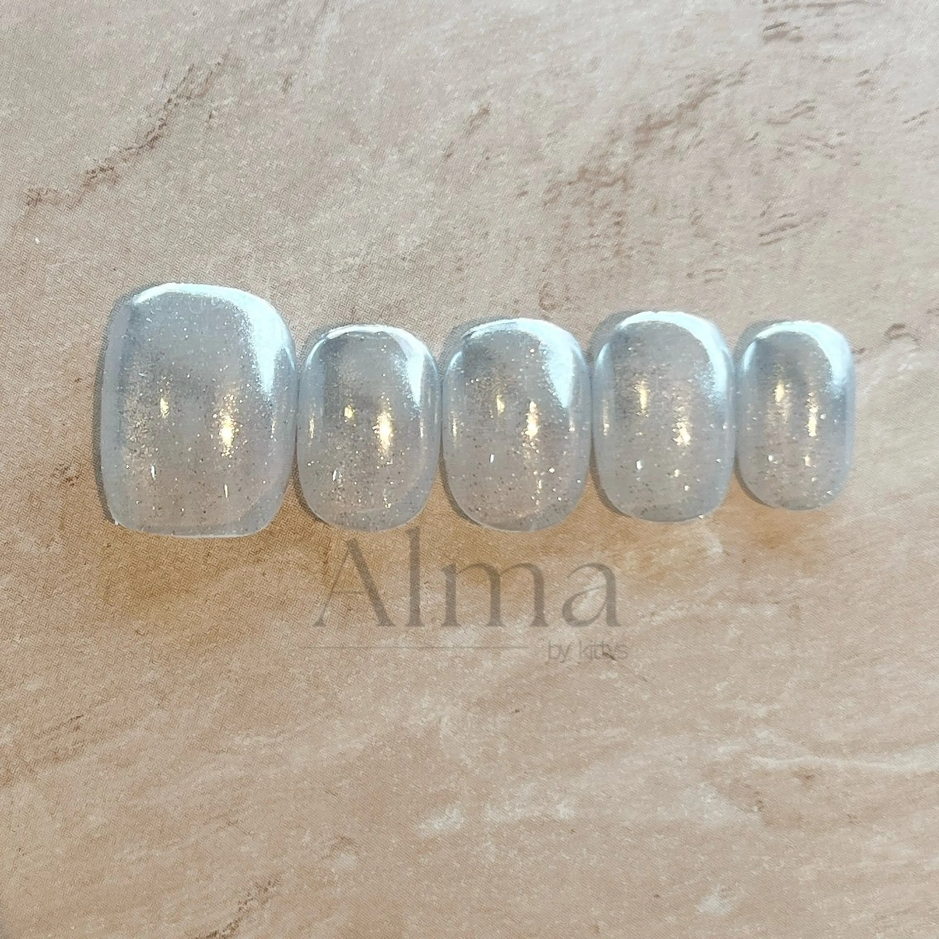 ネイル ハンドネイル Alma by kittys 谷保店所属・Alma chitoseのネイルデザイン