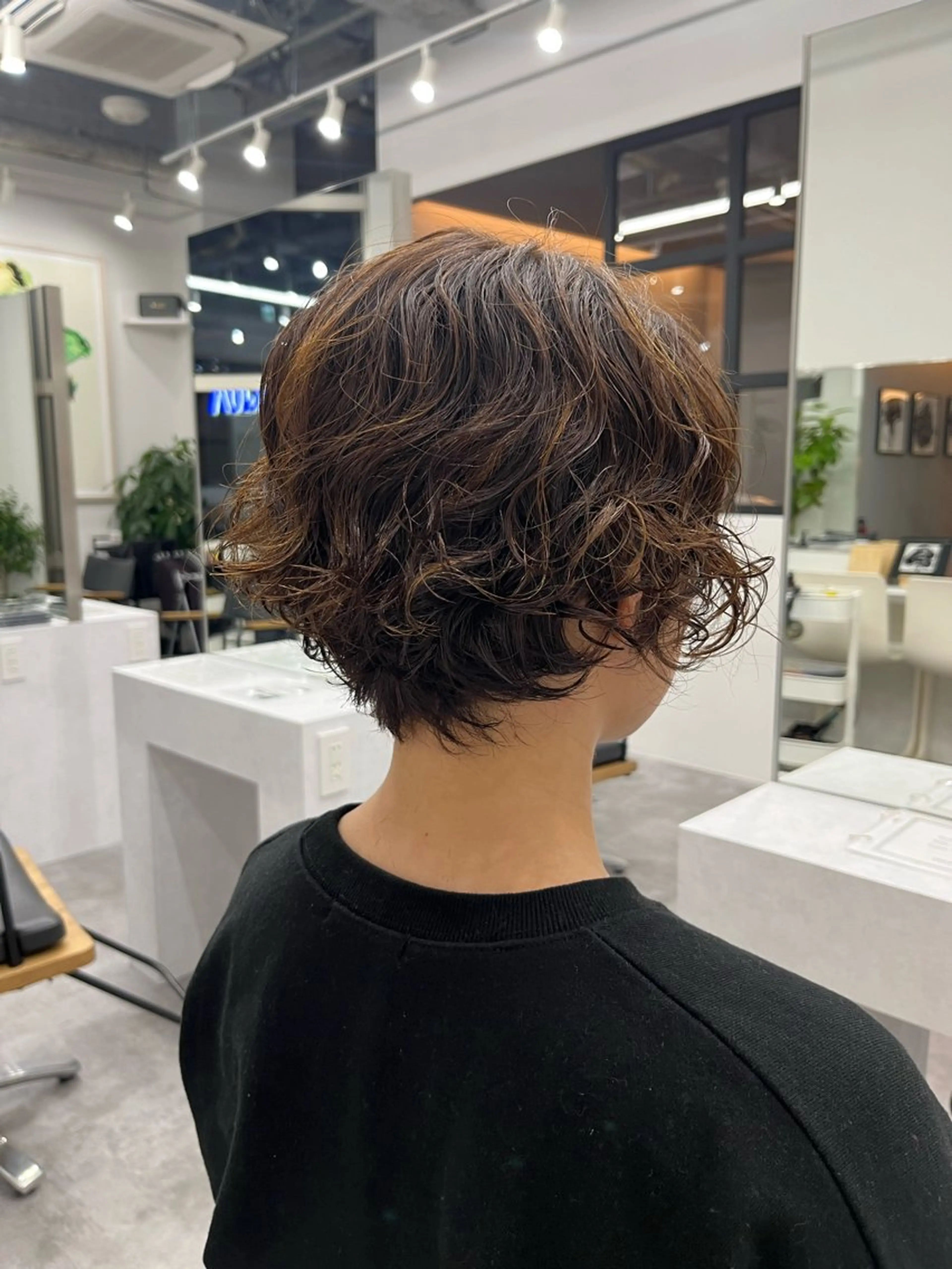 ショート パーマ 門崎未依/レイヤー/ メンズカット🪿🌼のヘアスタイル