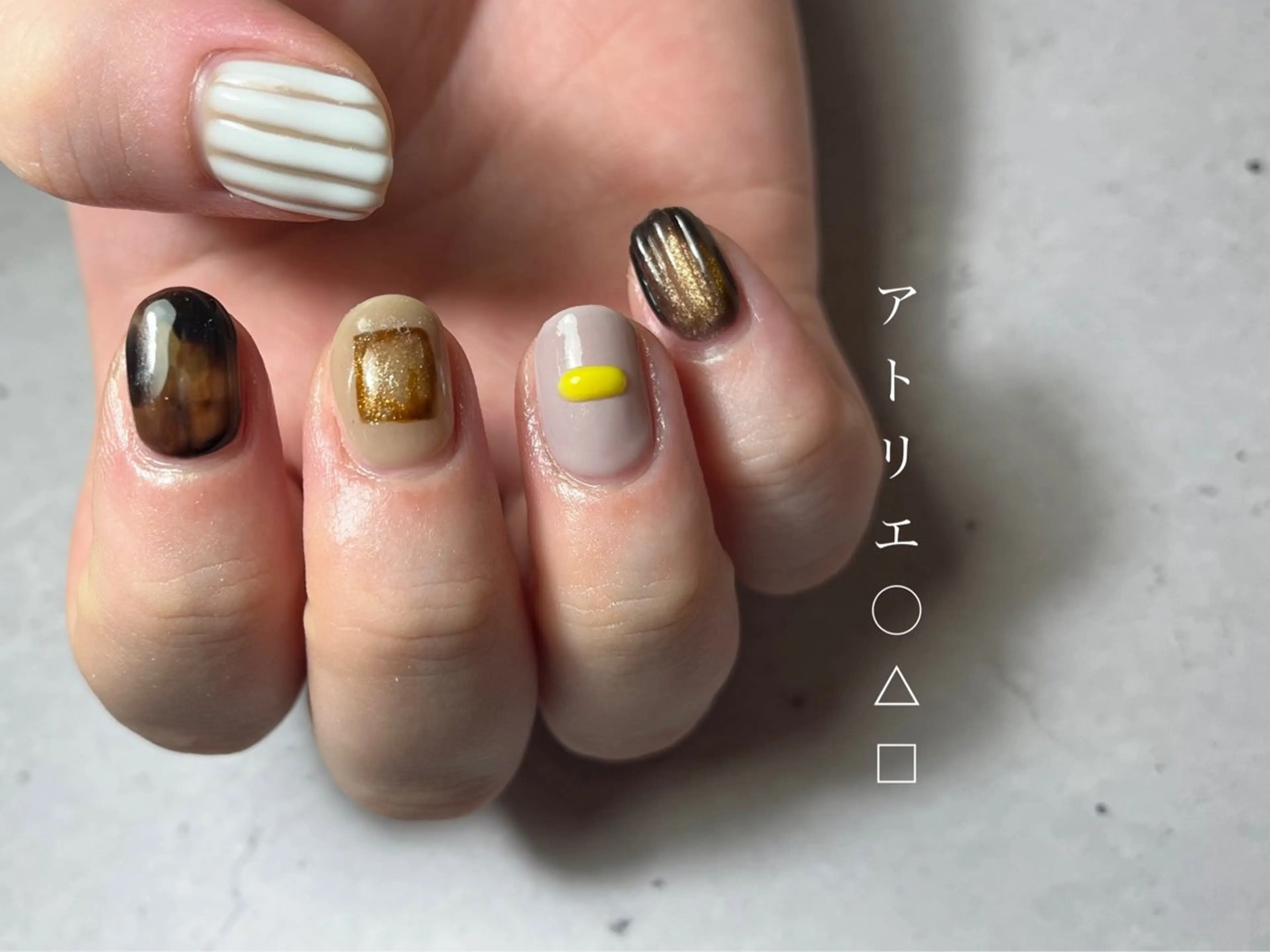 ネイル 持ち込み ハンドネイル アトリエ ○△□のネイルデザイン