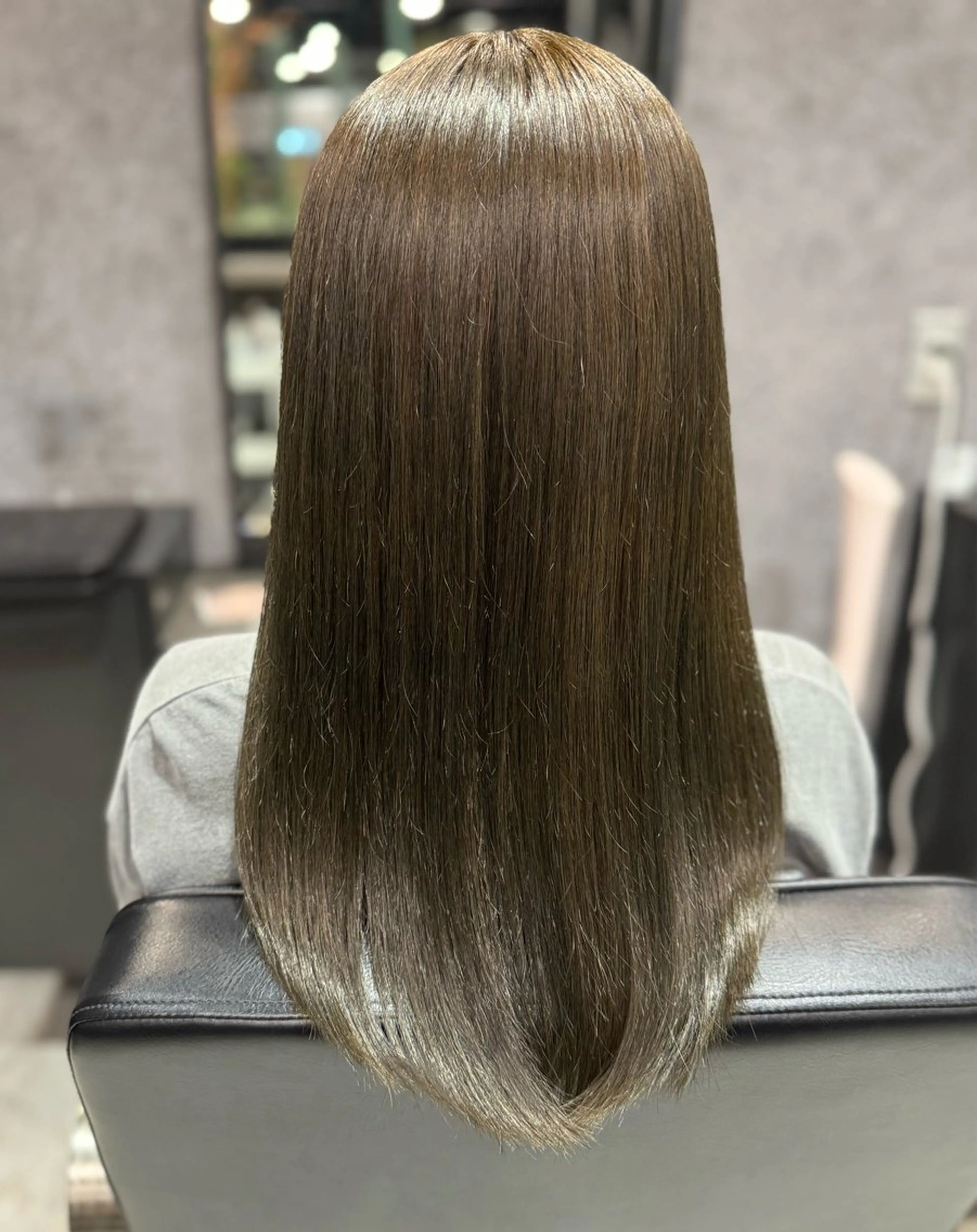 ロング カラー ヘアカラー ink Runaのヘアスタイル