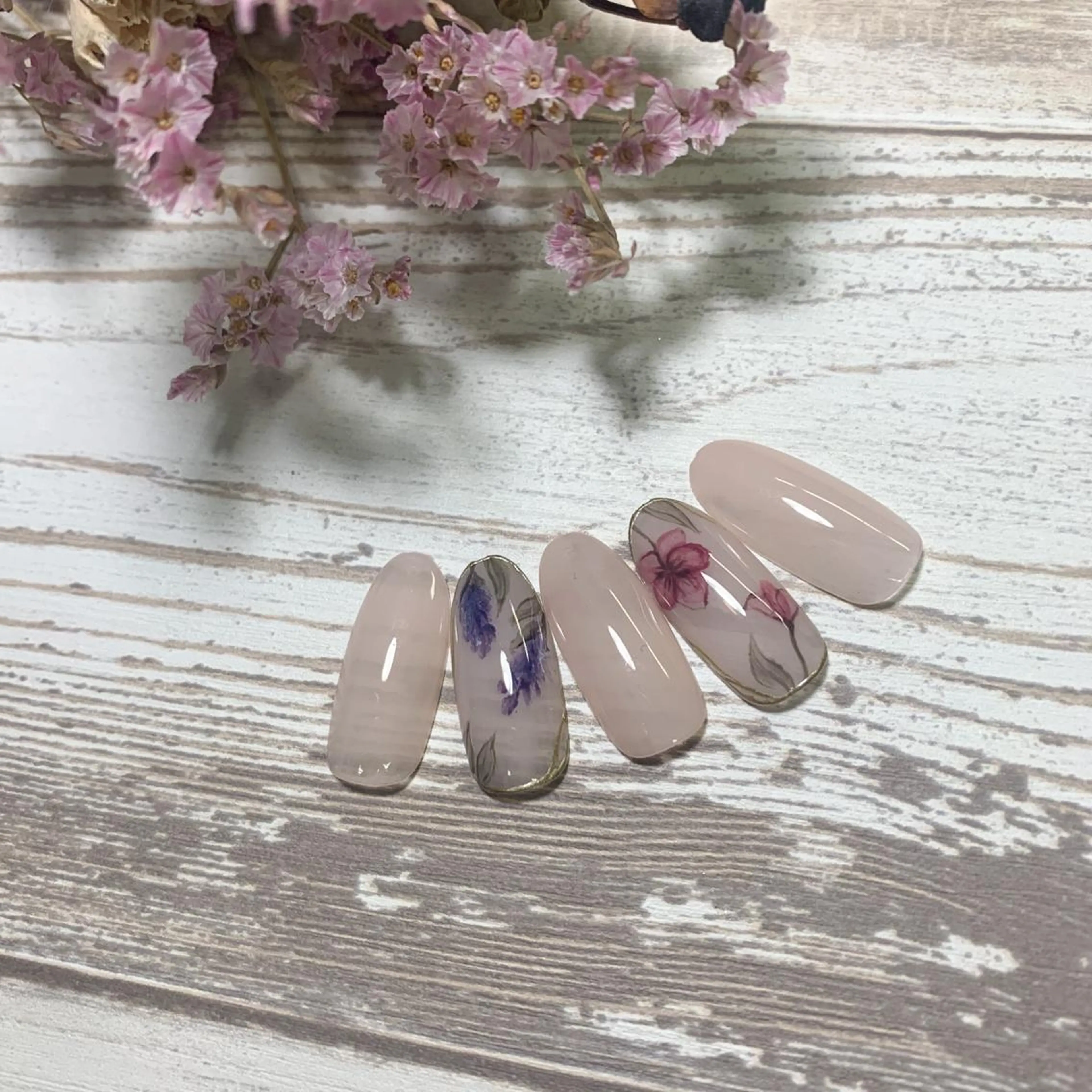 ネイル ハンドネイル FIORITURA aiのネイルデザイン