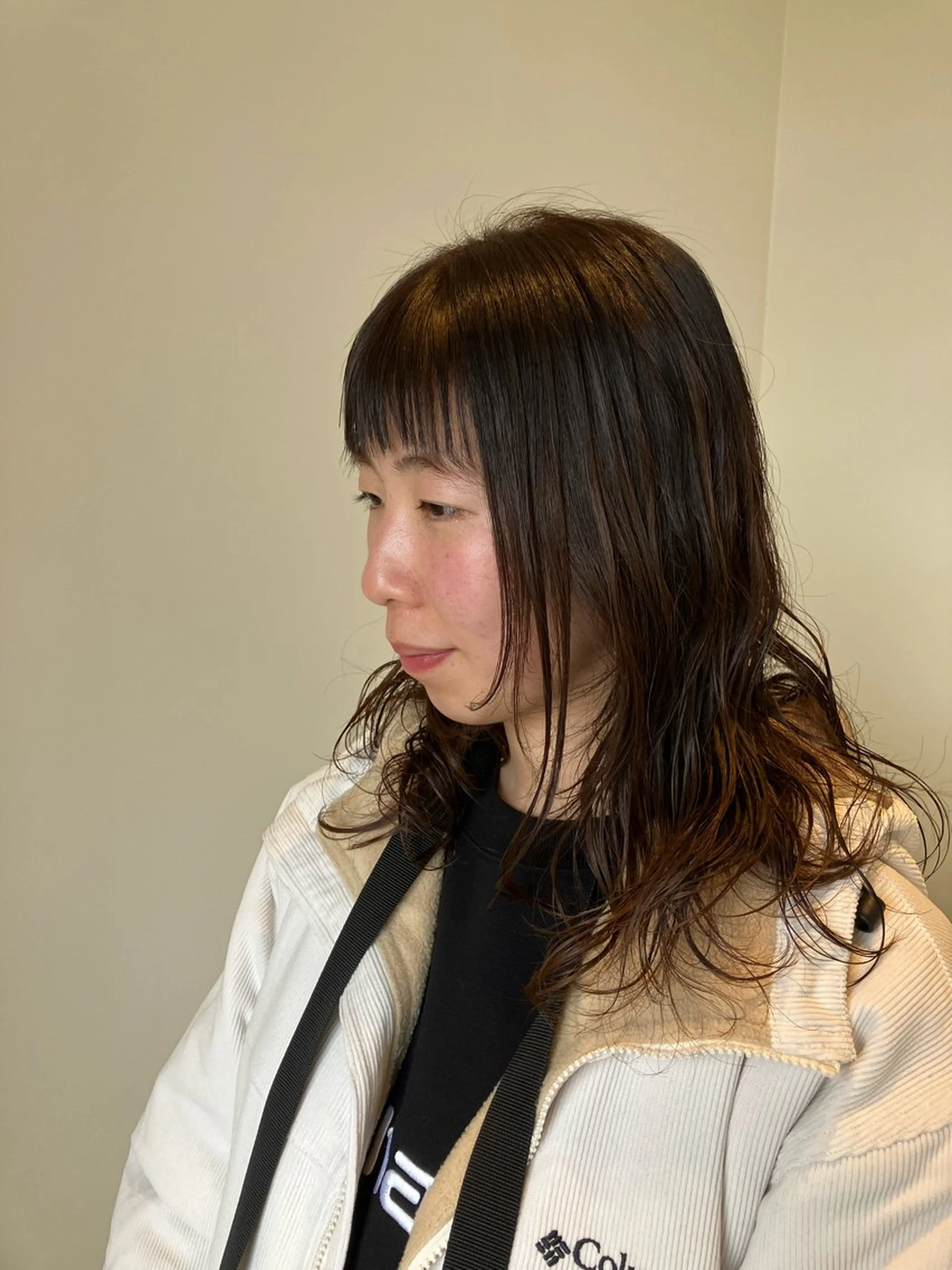 ミディアム パーマ レイヤーカット ヘアリゾートハピネス所属・🌈 🌈スズキエリカのマツエク・マツパデザイン