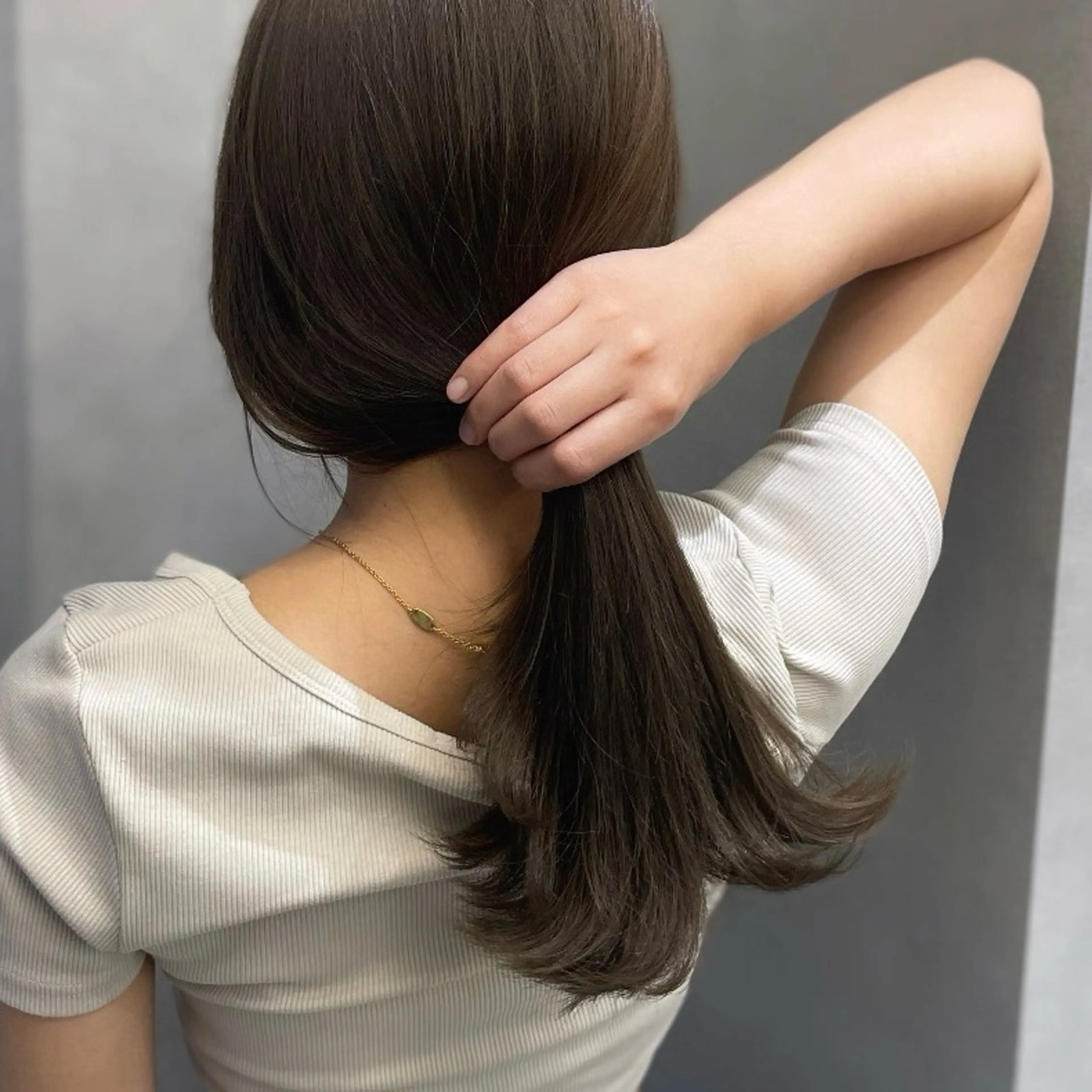 ミディアム カラー ベージュカラー オリーブベージュ ヘアカラー Rui/透明感カラー 暖色/レイヤーカットのヘアスタイル