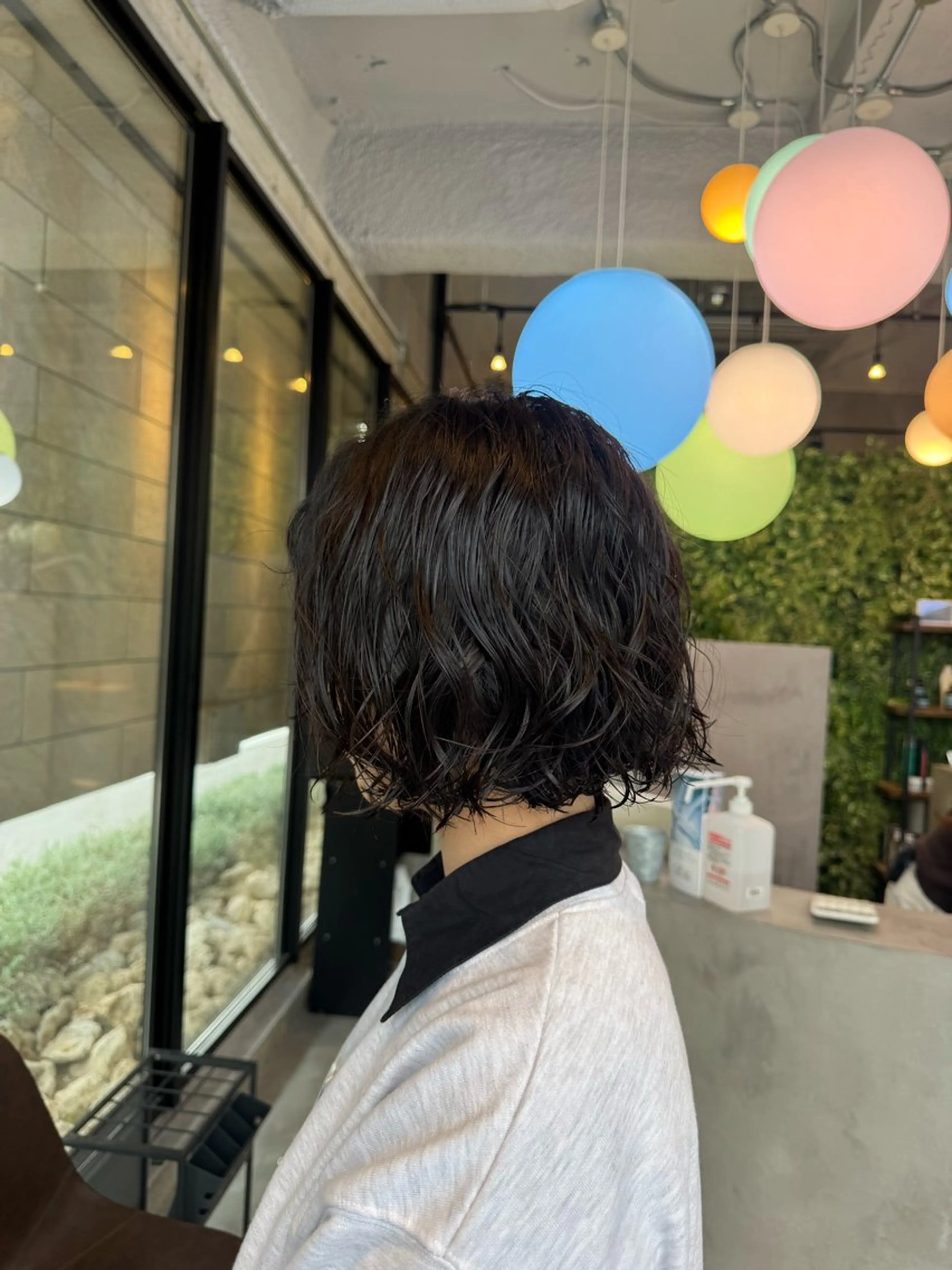 ショート ボブ カット パーマ 山本 望華のヘアスタイル