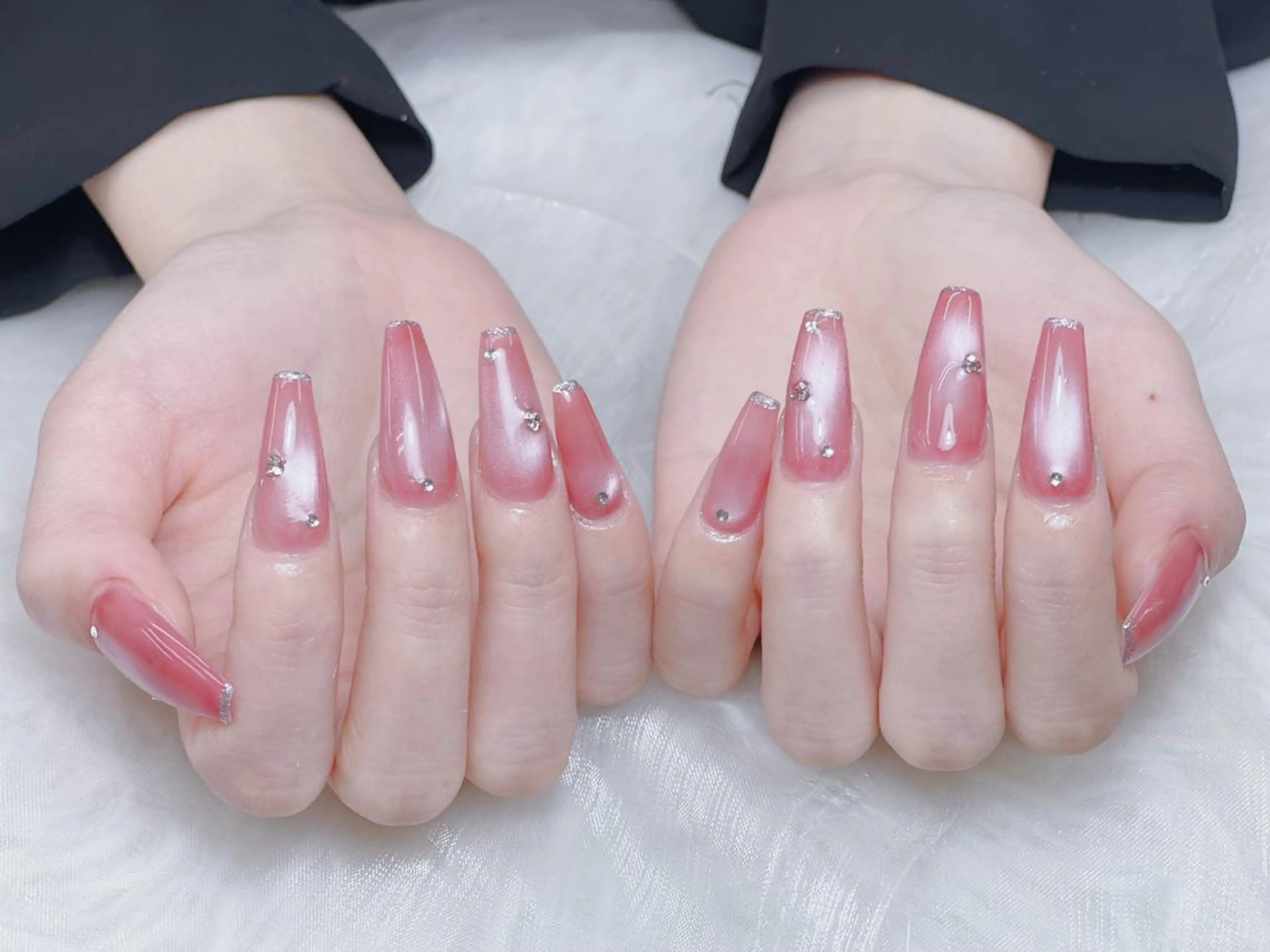 メンズ ネイル メンズ韓国風 アートネイル フレンチネイル ジェルネイル キラキラネイル Bloom kabukiのネイルデザイン