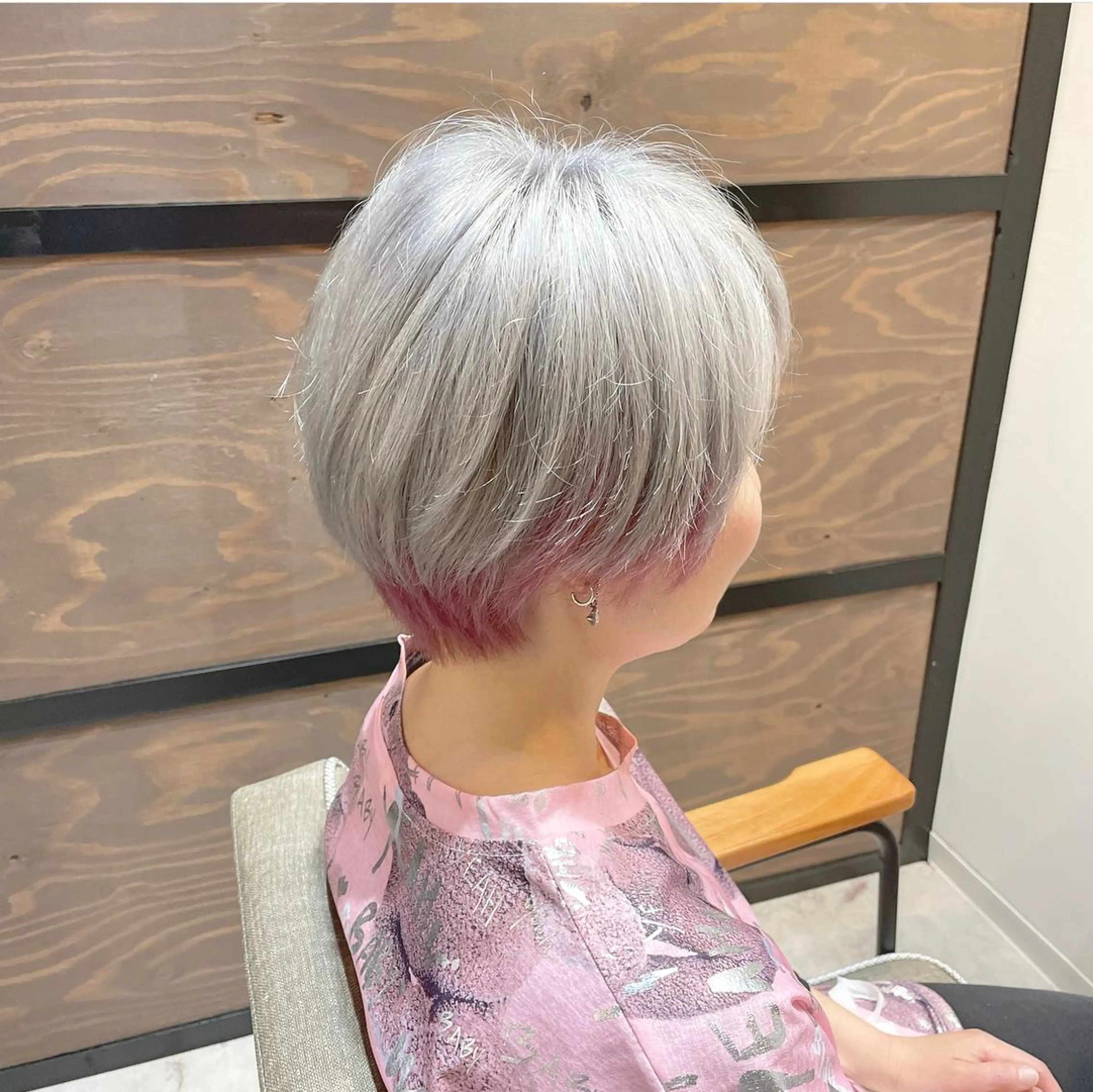 ショート カラー 韓国レイヤー/髪質 改善/縮毛🤍吉田のヘアスタイル