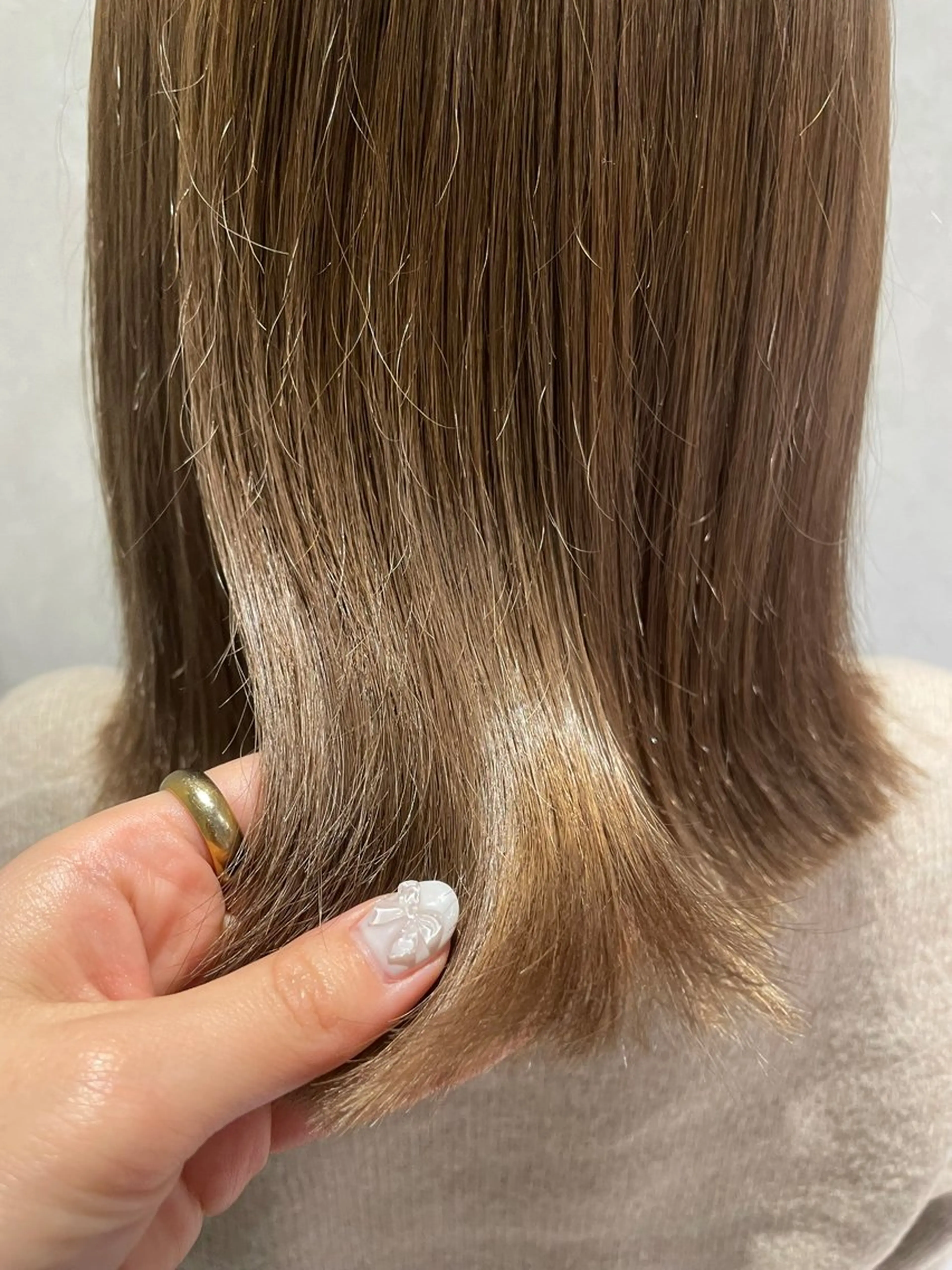 ミディアム カラー カット ヘアカラー yumemiレイヤー ‎✴︎ 透明感カラーのヘアスタイル