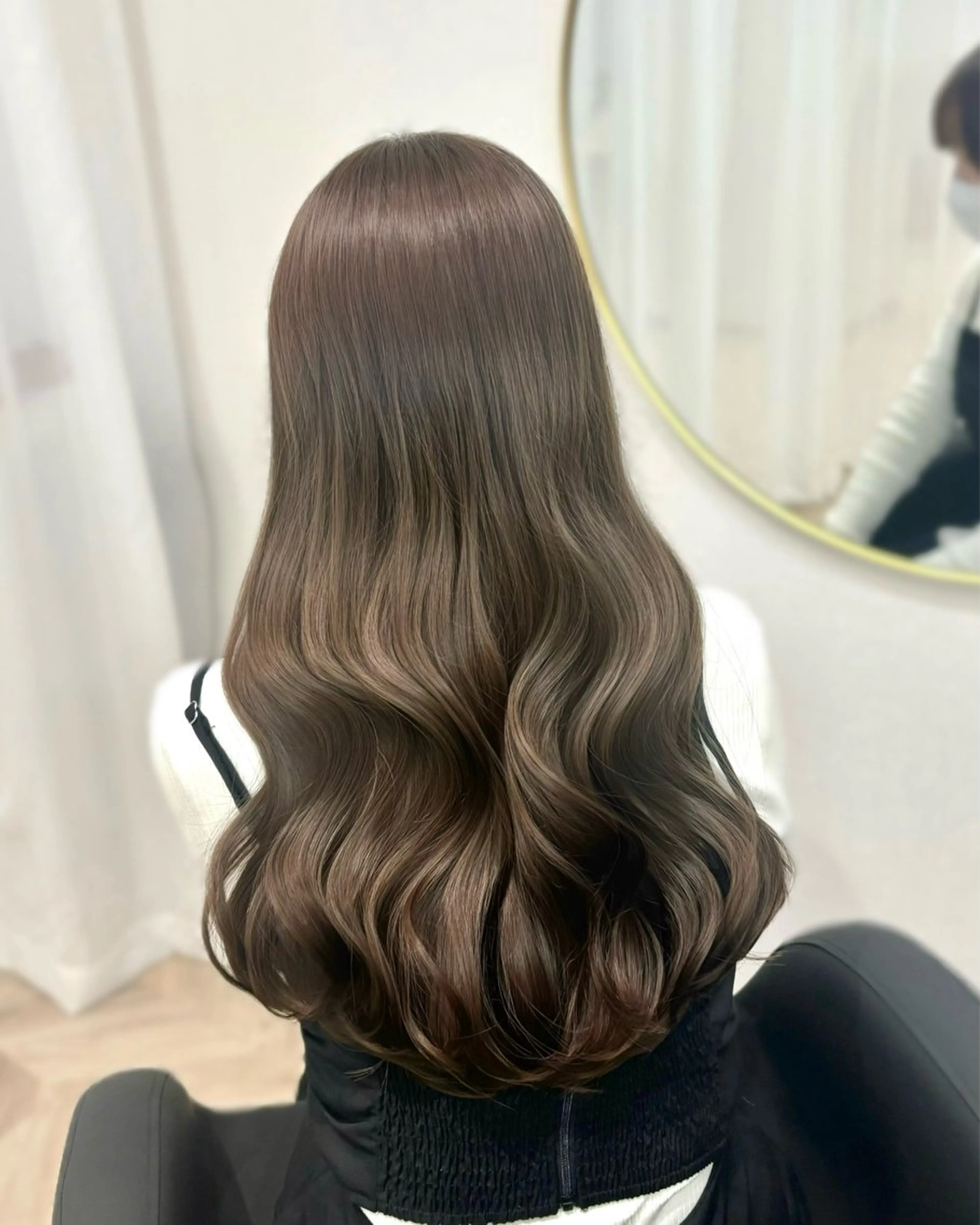 ロング カラー グレージュ ヘーゼル ヘアカラー 𝒎𝒐𝒆🩰 名駅/ヘアメ/暖色♡のヘアスタイル