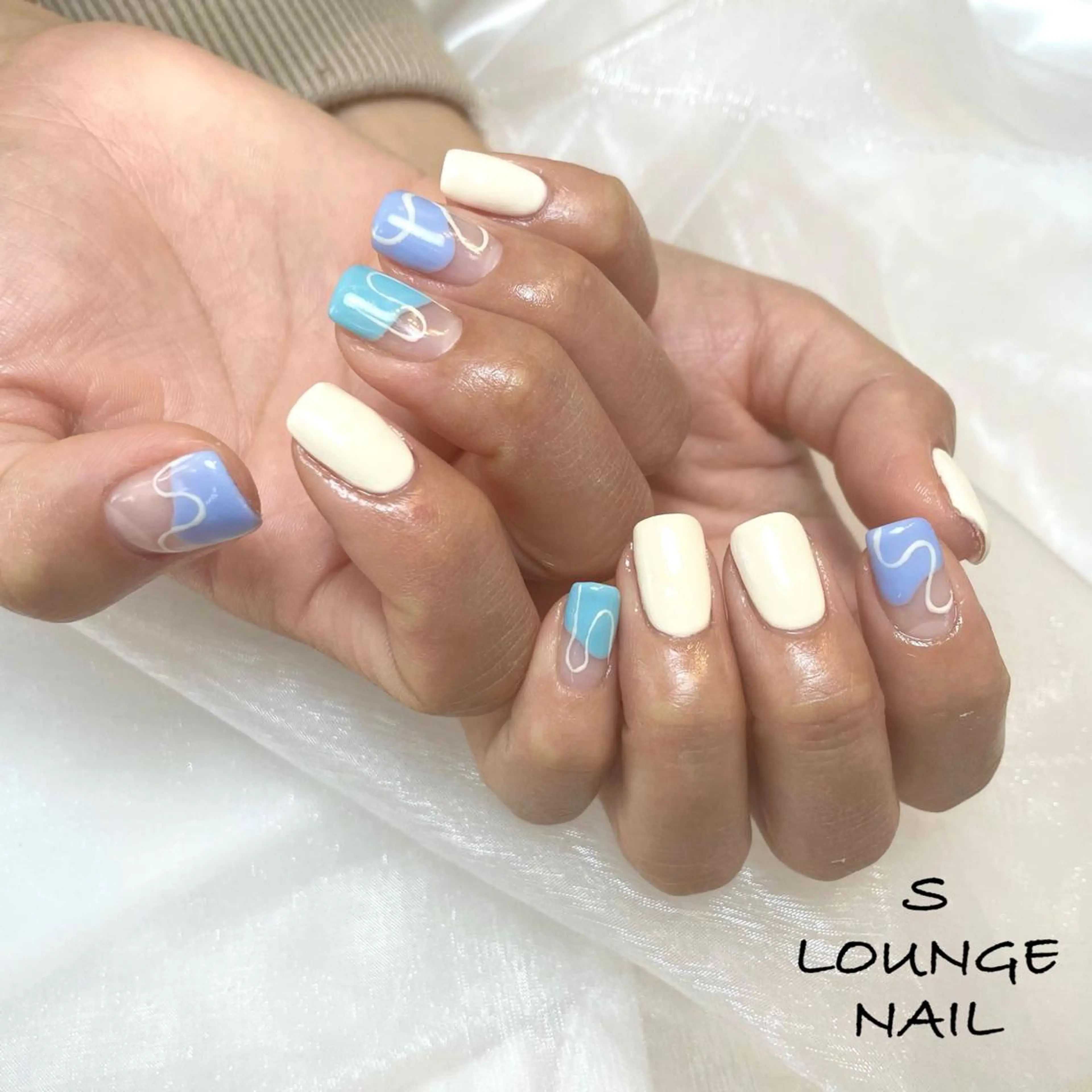 ネイル ニュアンスネイル ハンドネイル フットネイル S LOUNGE NAIL所属・パーツたくさん🍓 SUMIのネイルデザイン
