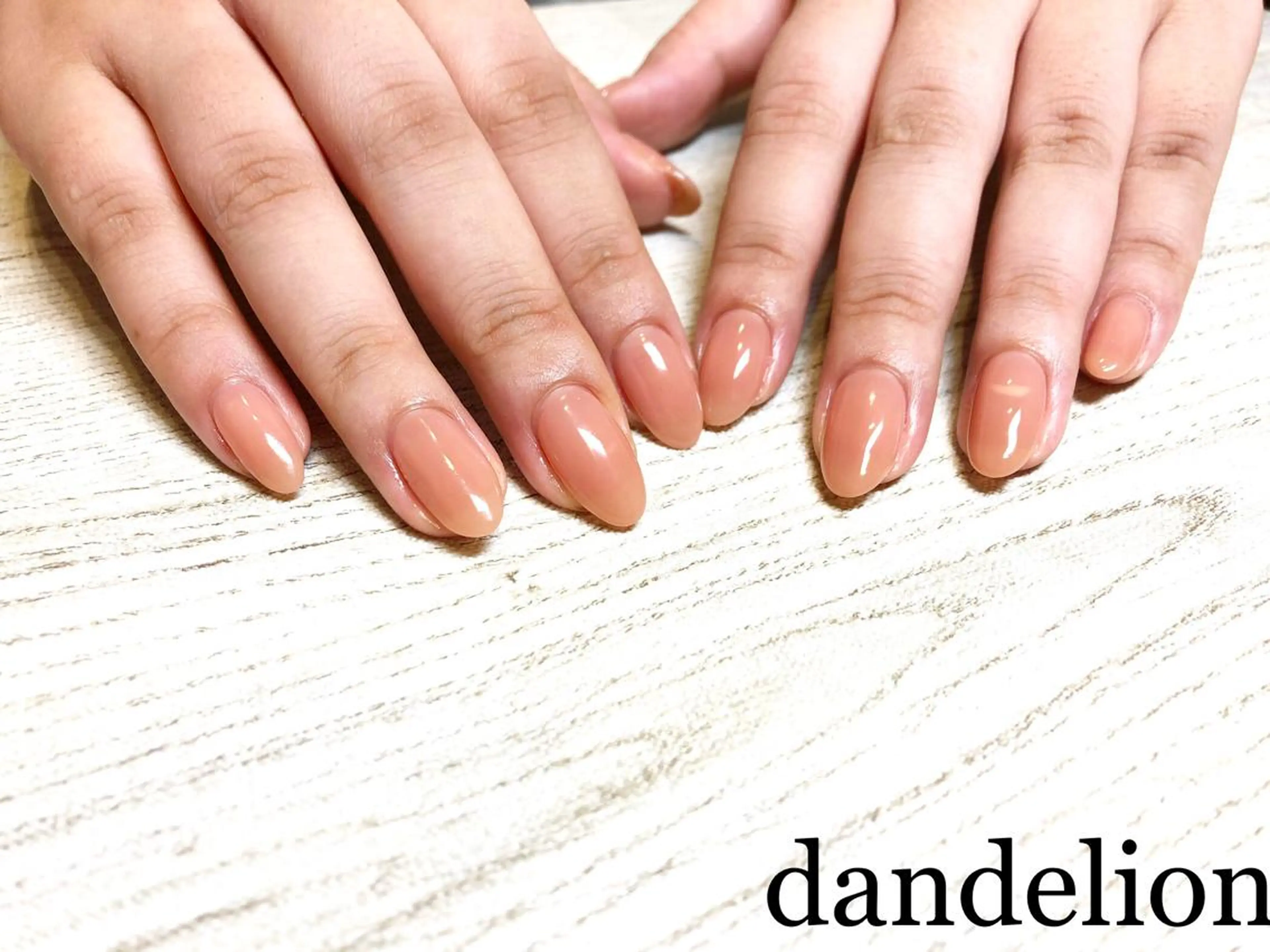 ネイル ハンドネイル ハンドケア dandelion ダンデライオンのネイルデザイン