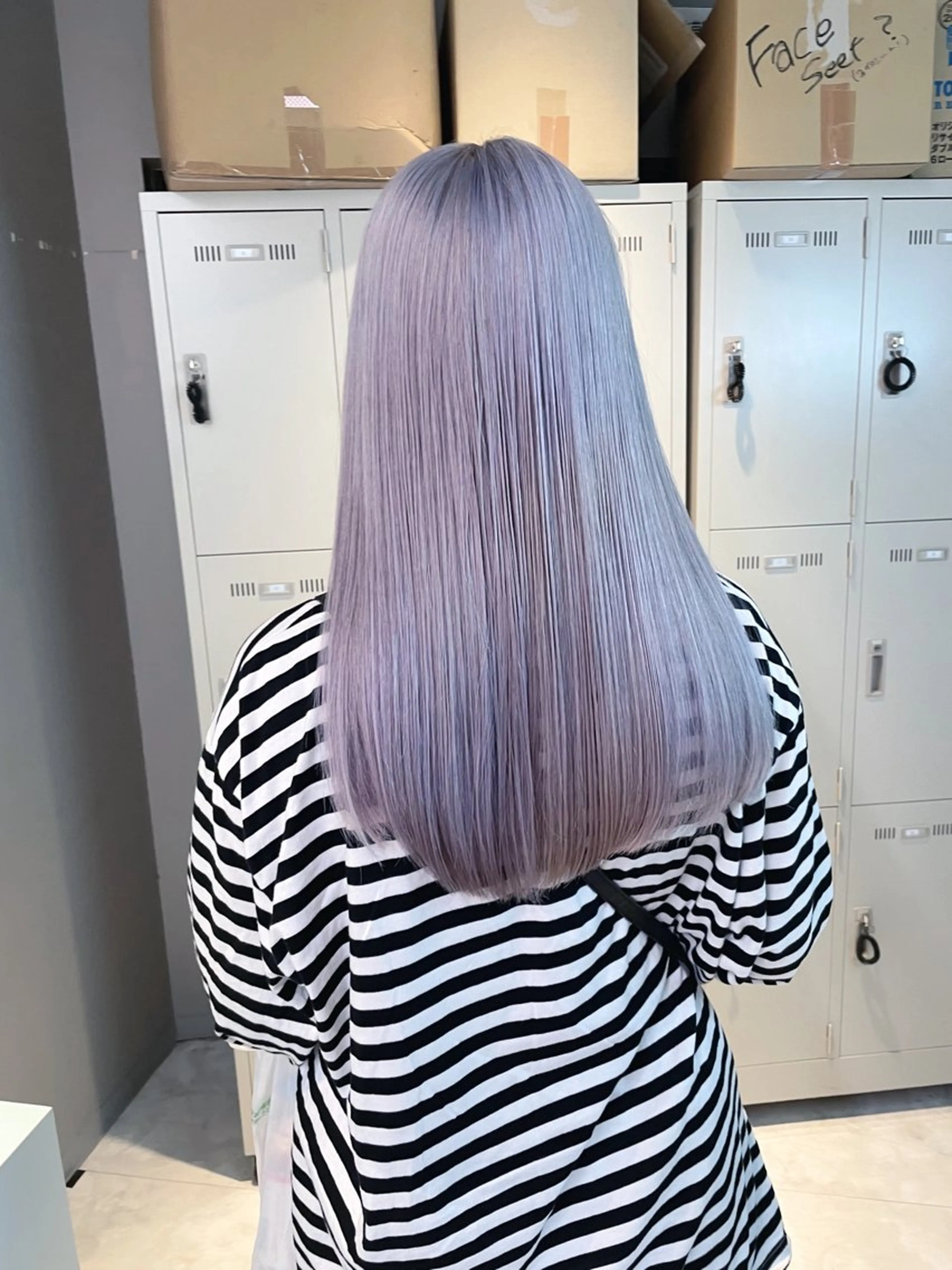 セミロング ブリーチ✖️ 縮毛LANDのヘアスタイル