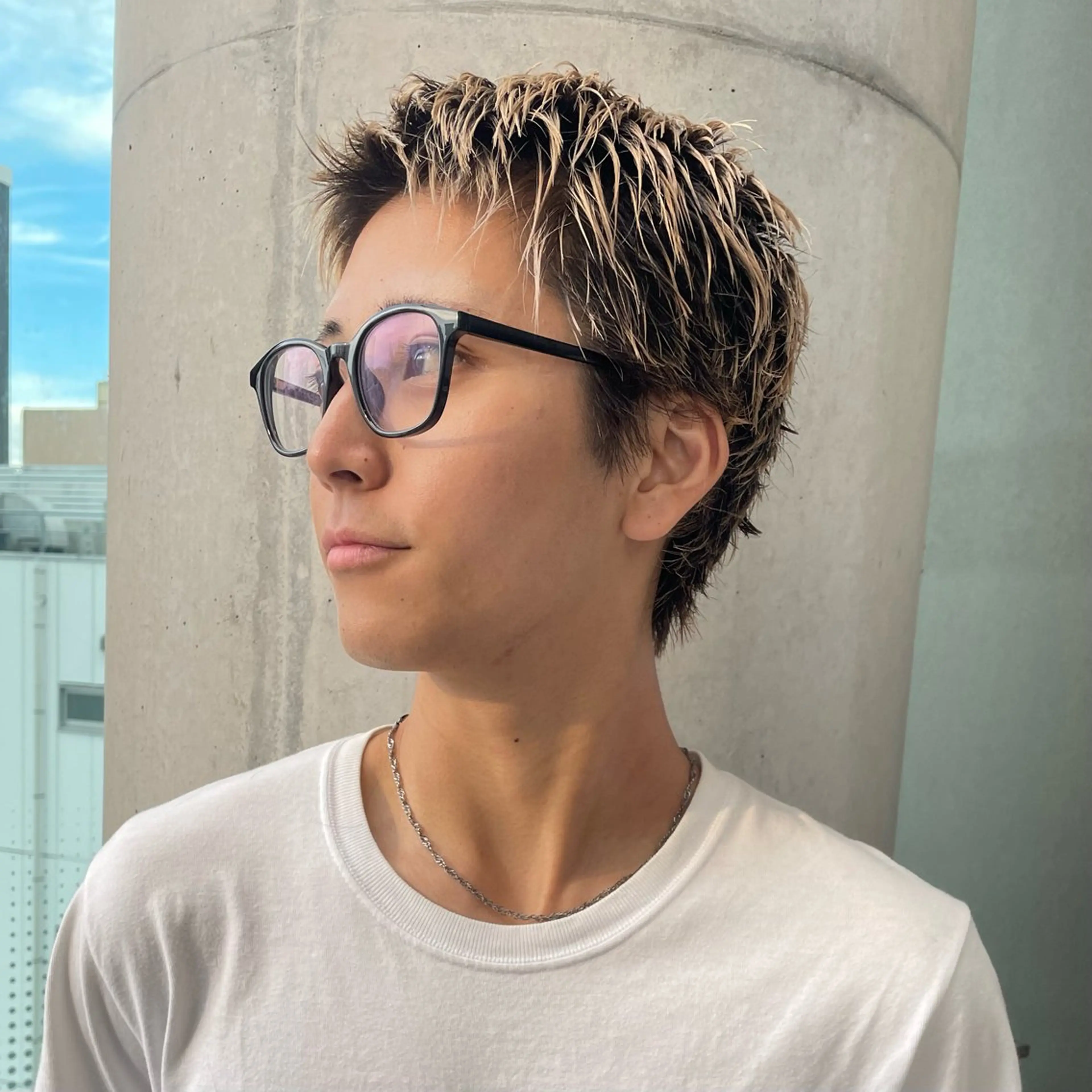 ショート カラー メンズ メンズブリーチ スパイキーショート ブリーチ ショートヘア ⚾️横浜メンズカット 阿部龍馬🍺🍔のヘアスタイル