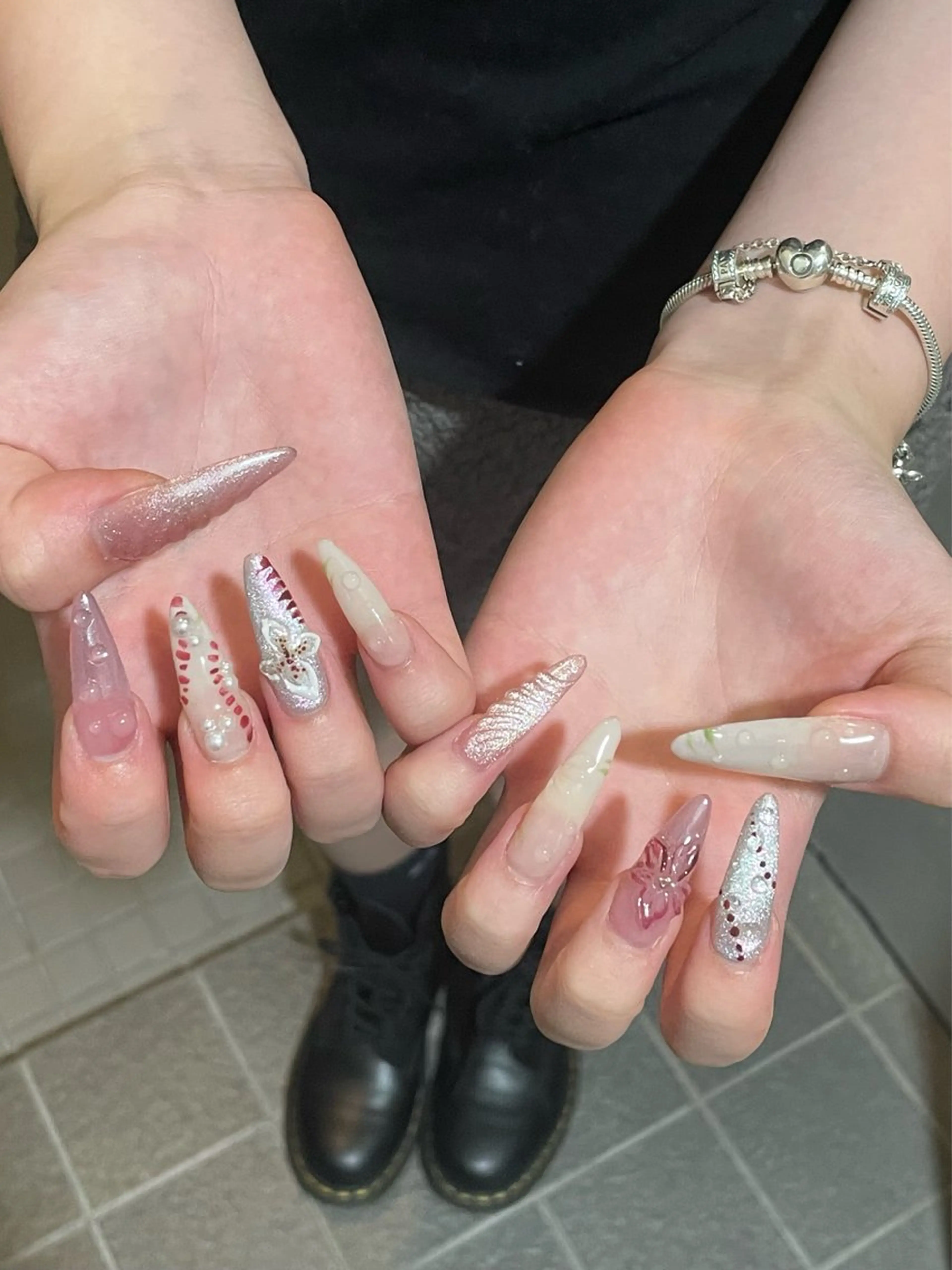 ネイル ハンドネイル One HARUNAのネイルデザイン