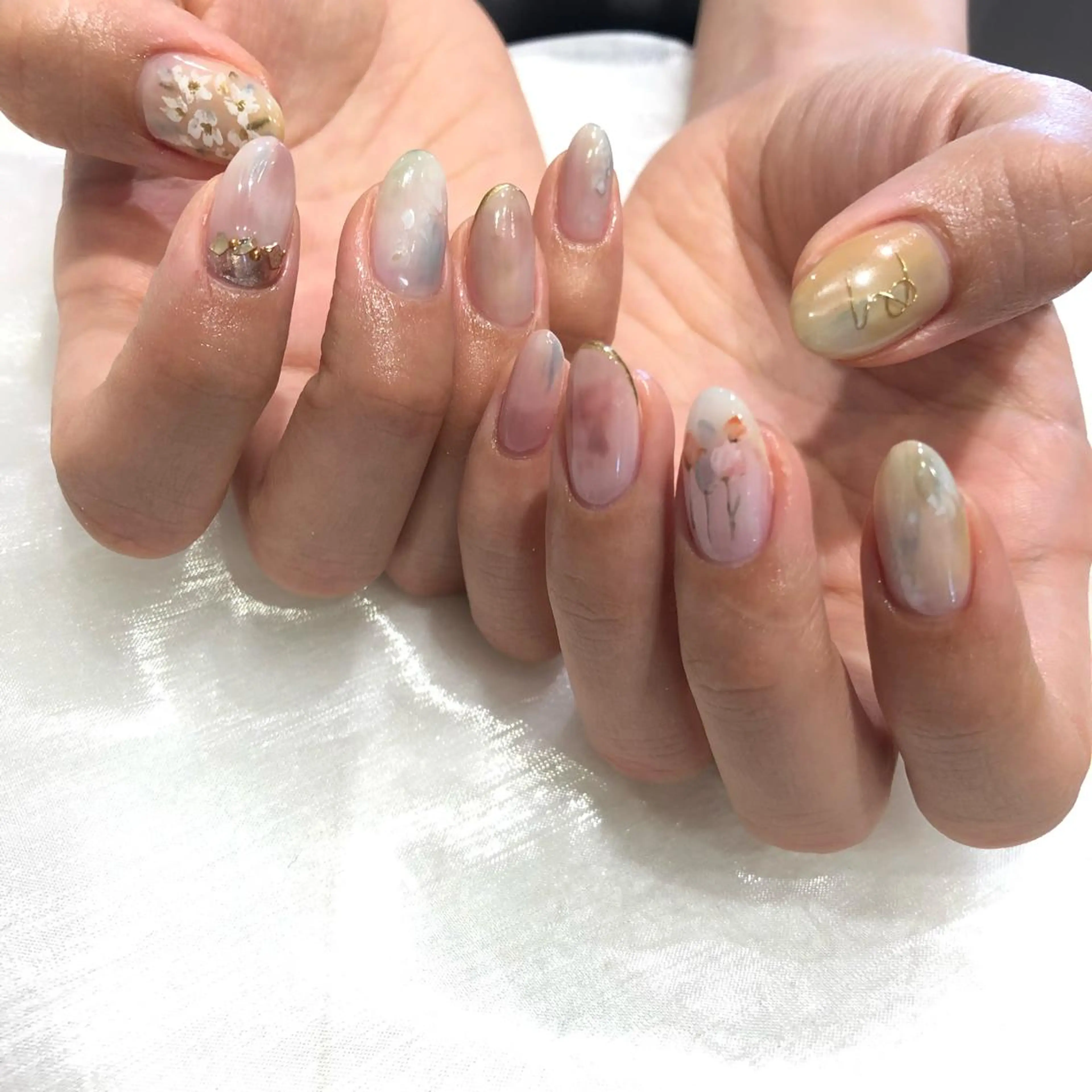 ネイル フラワーネイル ニュアンスネイル ハンドネイル EARTH nanaのネイルデザイン