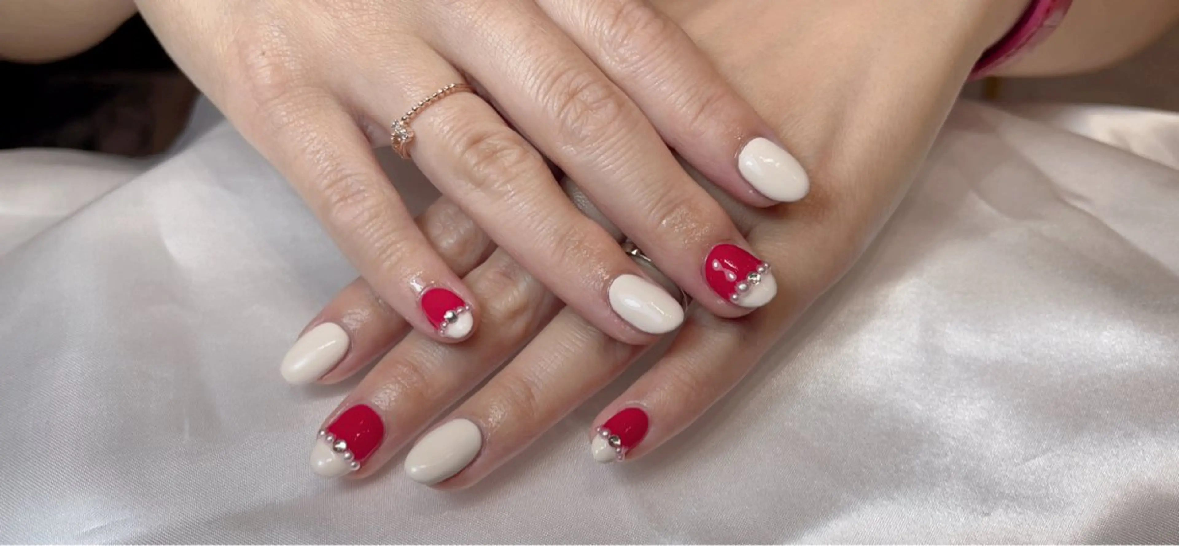 ミディアム salon de Tiara 碧のネイルデザイン