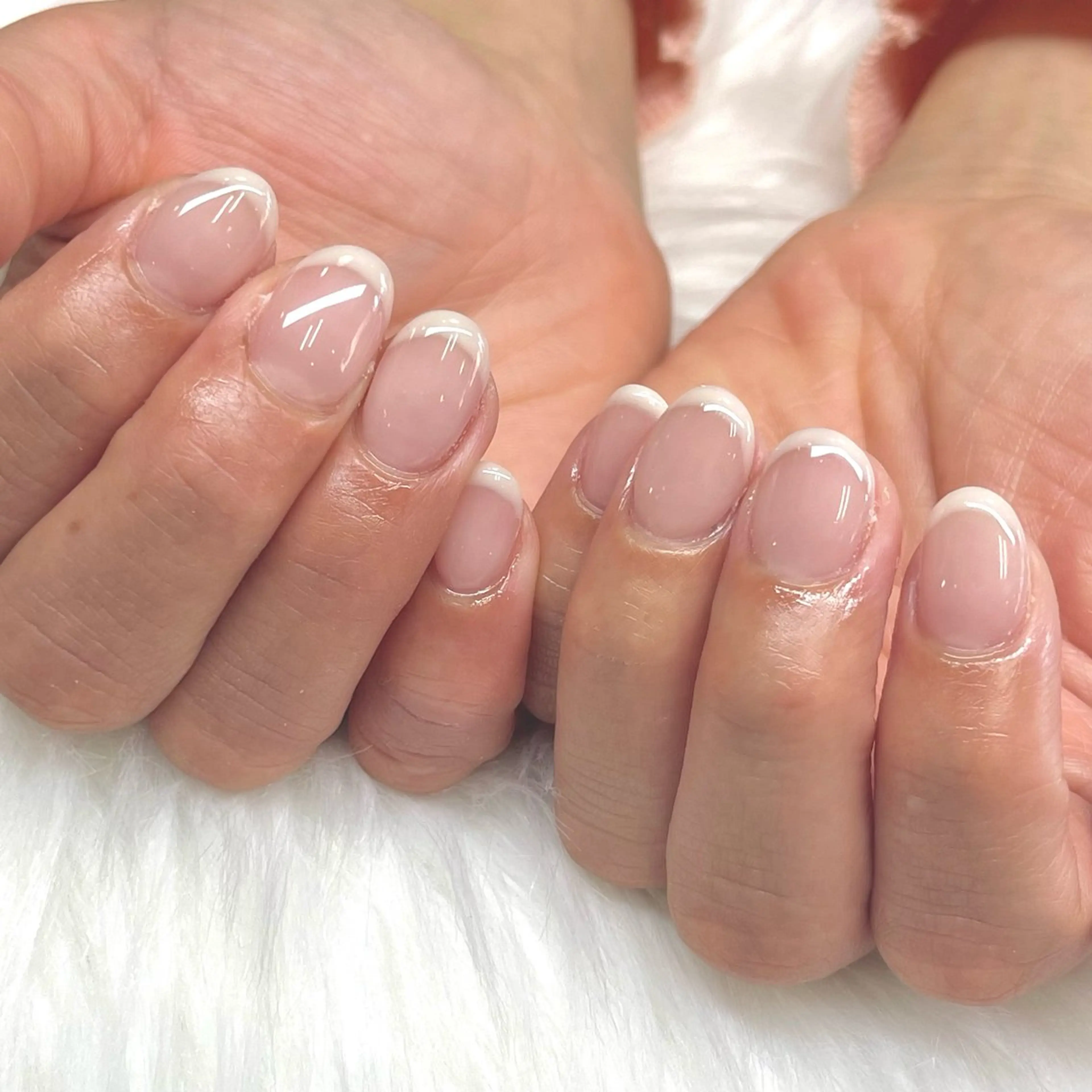 ネイル フレンチネイル Lealea nのネイルデザイン