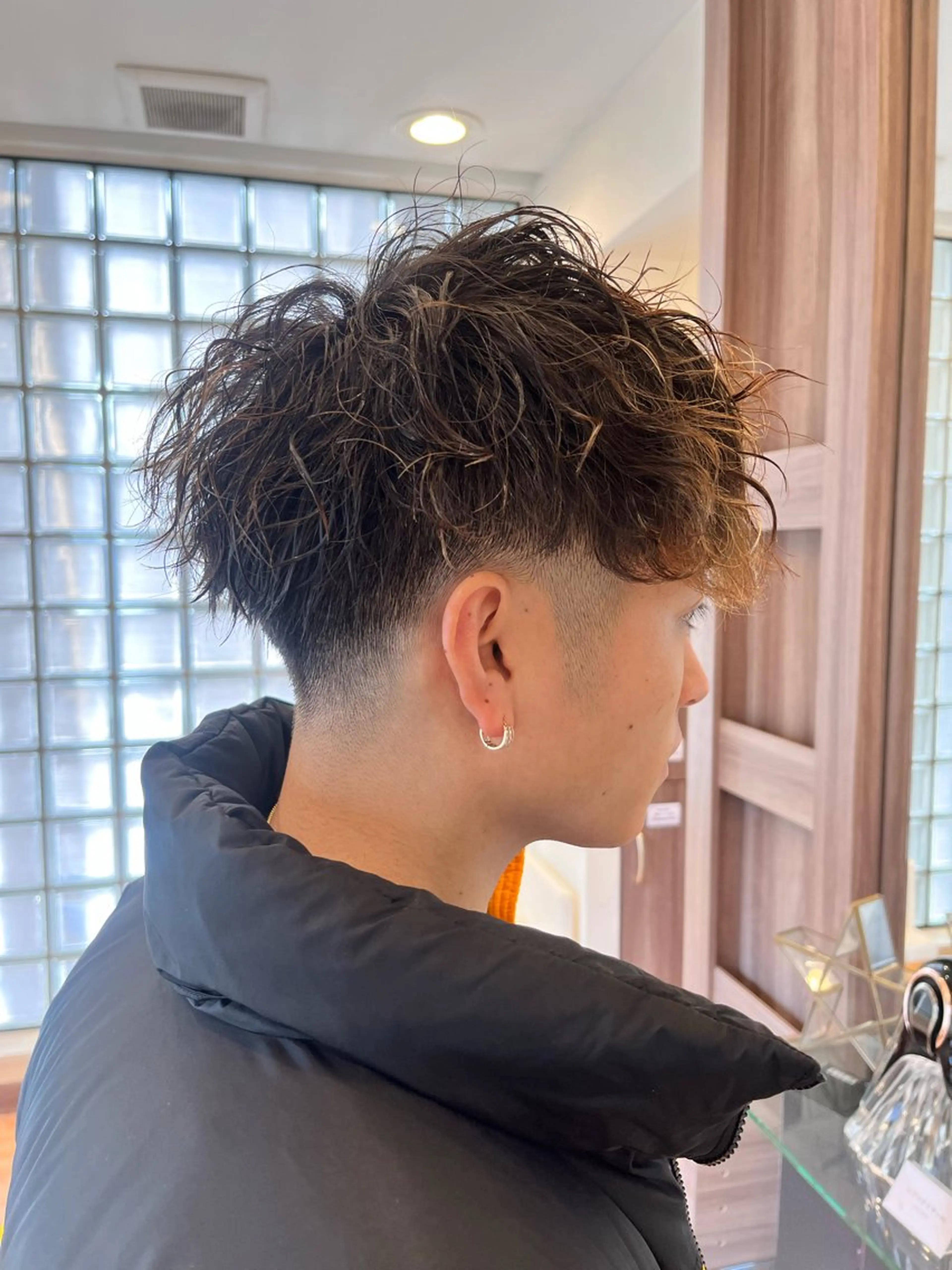 ショート パーマ メンズ カット パーマ トリートメント ナチュラル暖色カラー 🤎 佐藤栞のヘアスタイル