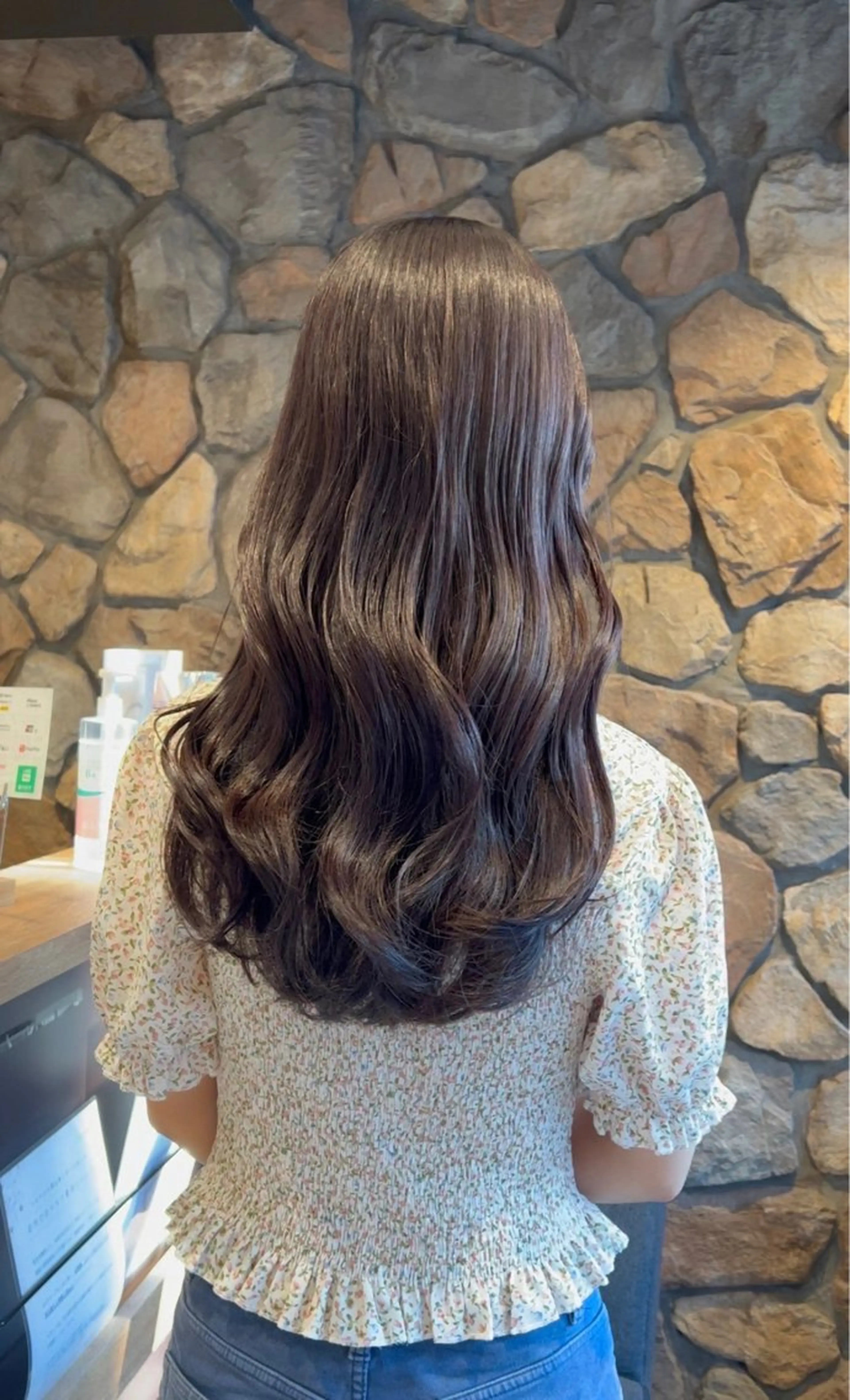 ロング 小玉 唯依のヘアスタイル