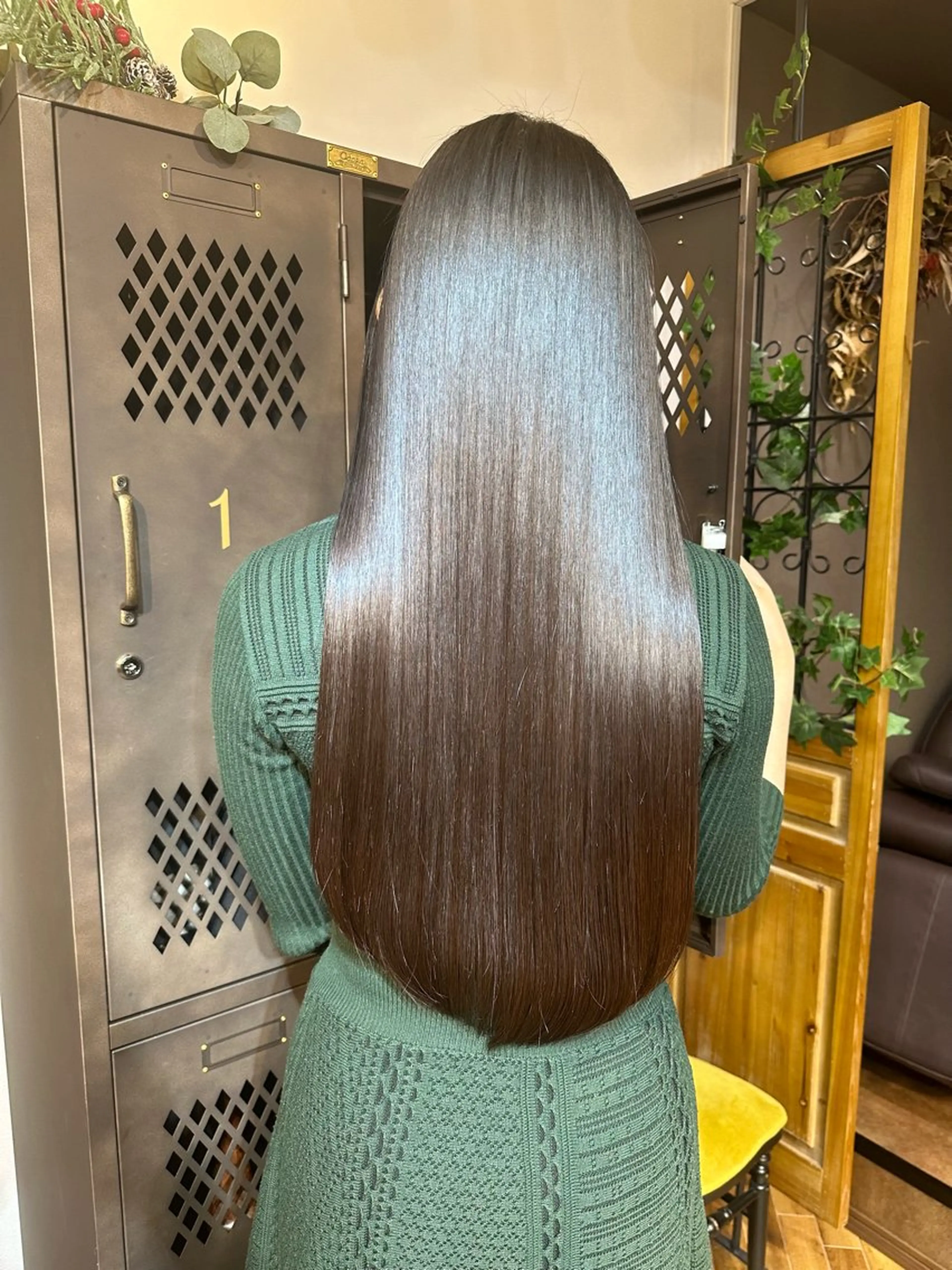 ロング ヘアカラー トリートメント 伏田 遼馬のヘアスタイル