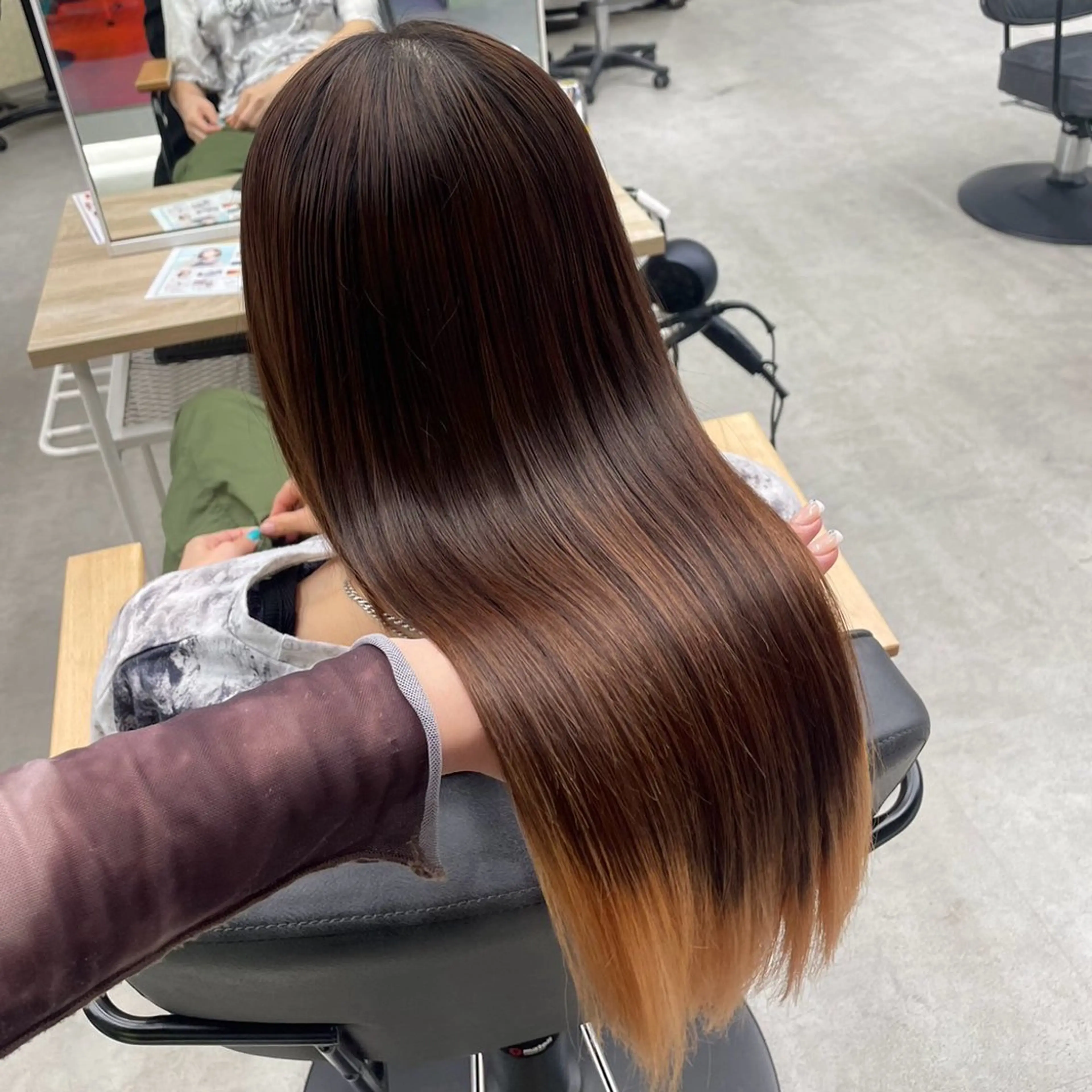 セミロング トリートメント カンナ【Y2Kネイル /コーンロウ】のネイルデザイン