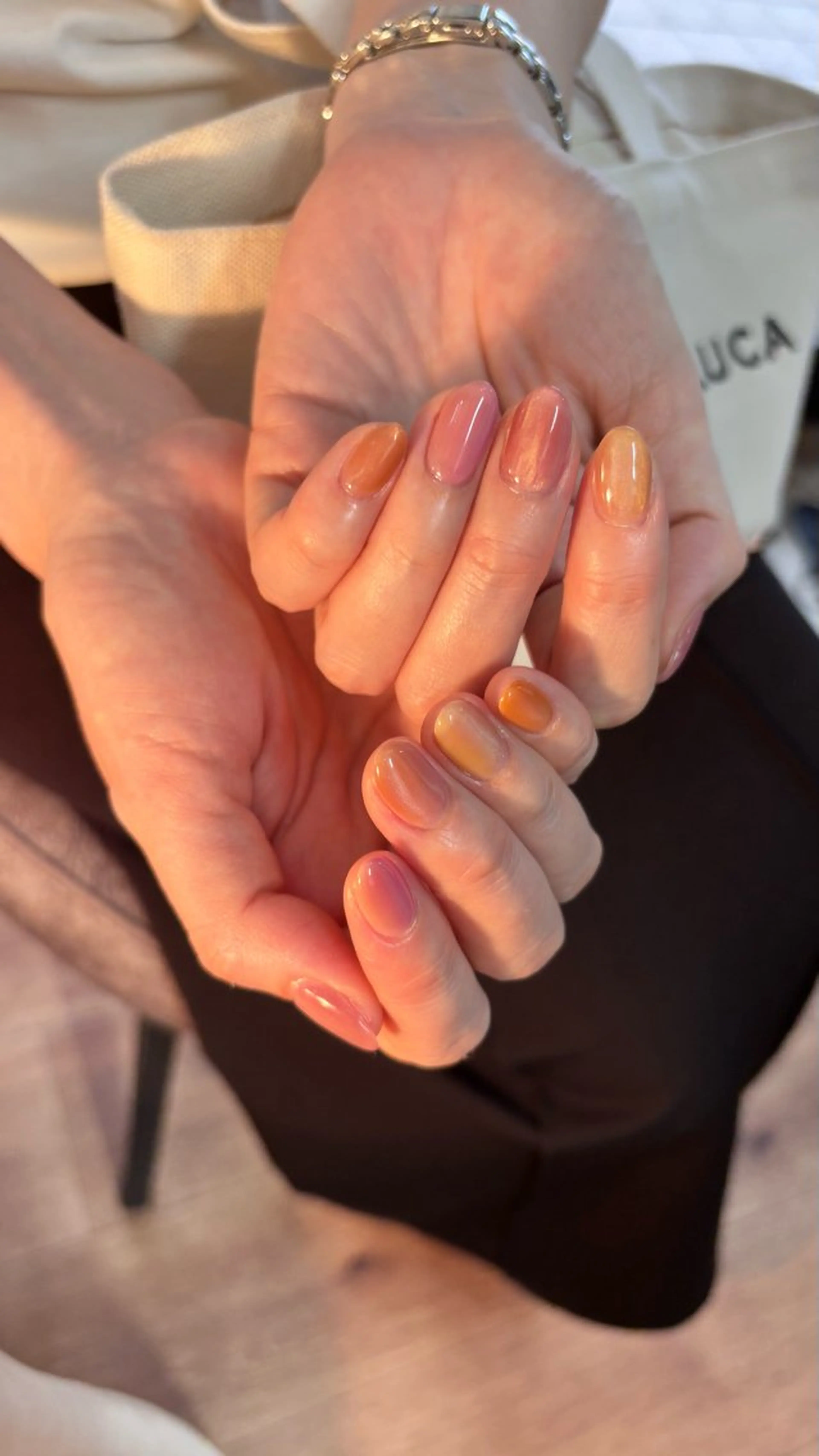 ネイル ハンドネイル ｆｕｒｉｆｕｒａ所属・f u r i f u r aのマツエク・マツパデザイン