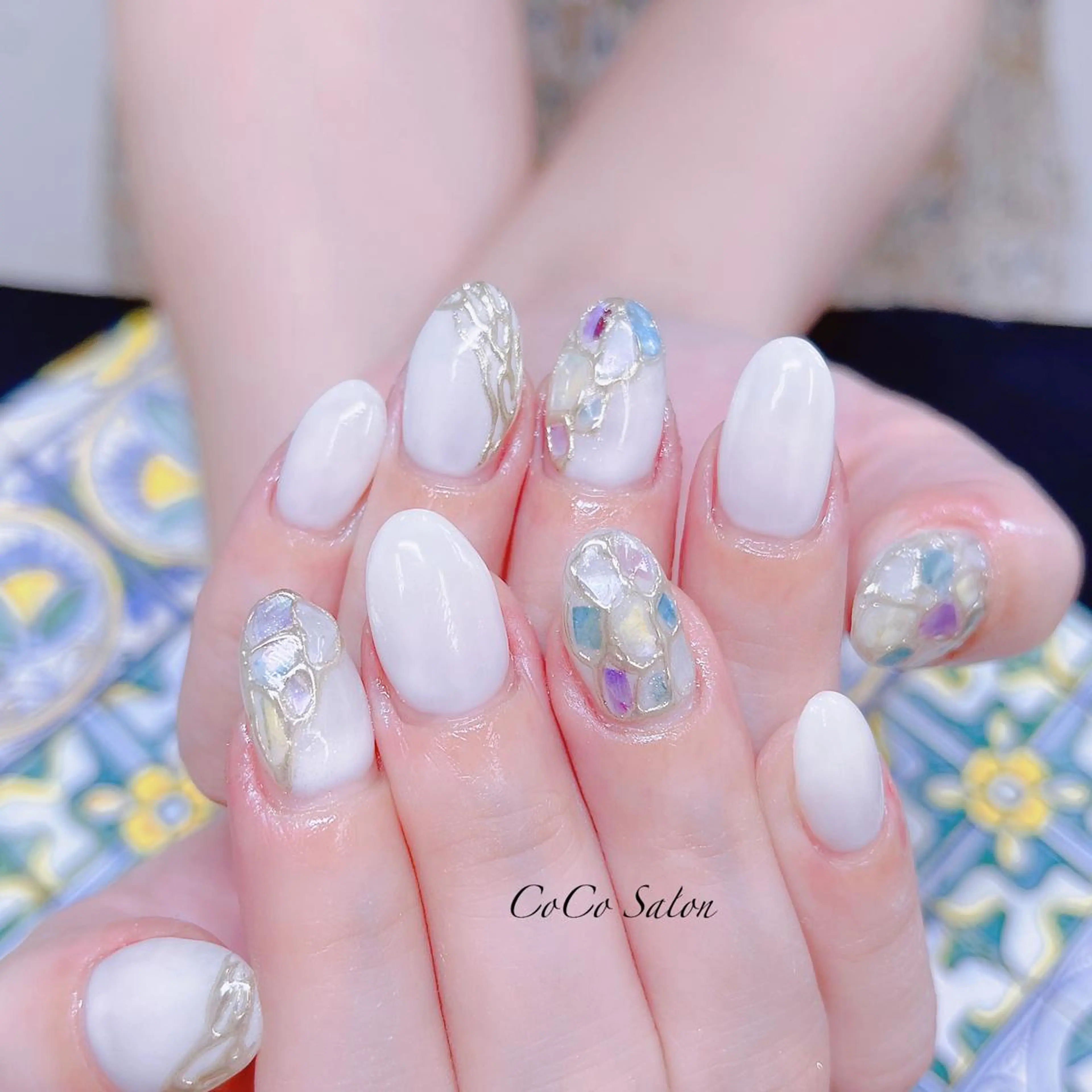 ネイル 成人式 長さ出し フレンチネイル ジェルネイル キラキラネイル ハンドネイル CoCoSalon ネイル/まつ毛予約のネイルデザイン