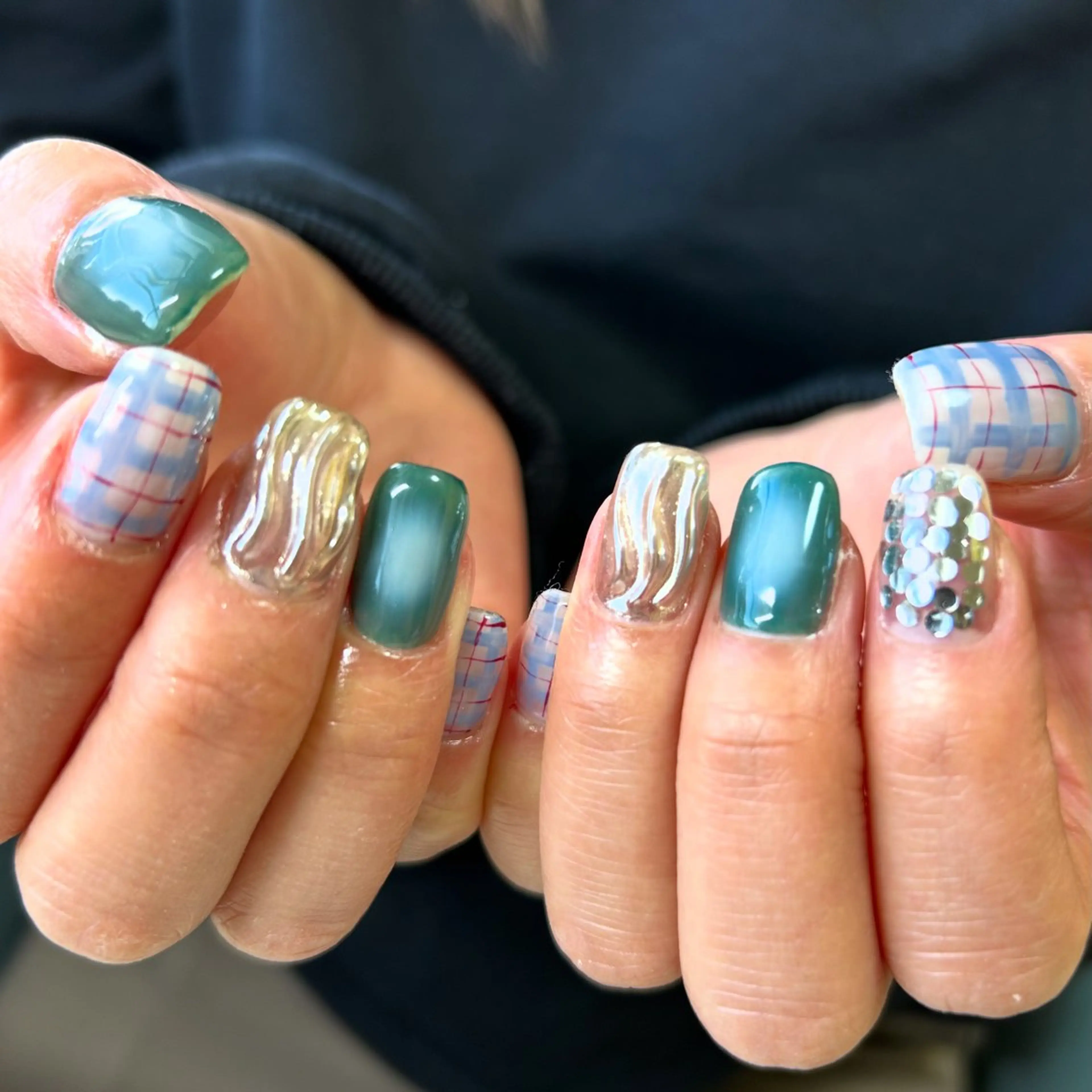 ネイル Laki nailのネイルデザイン