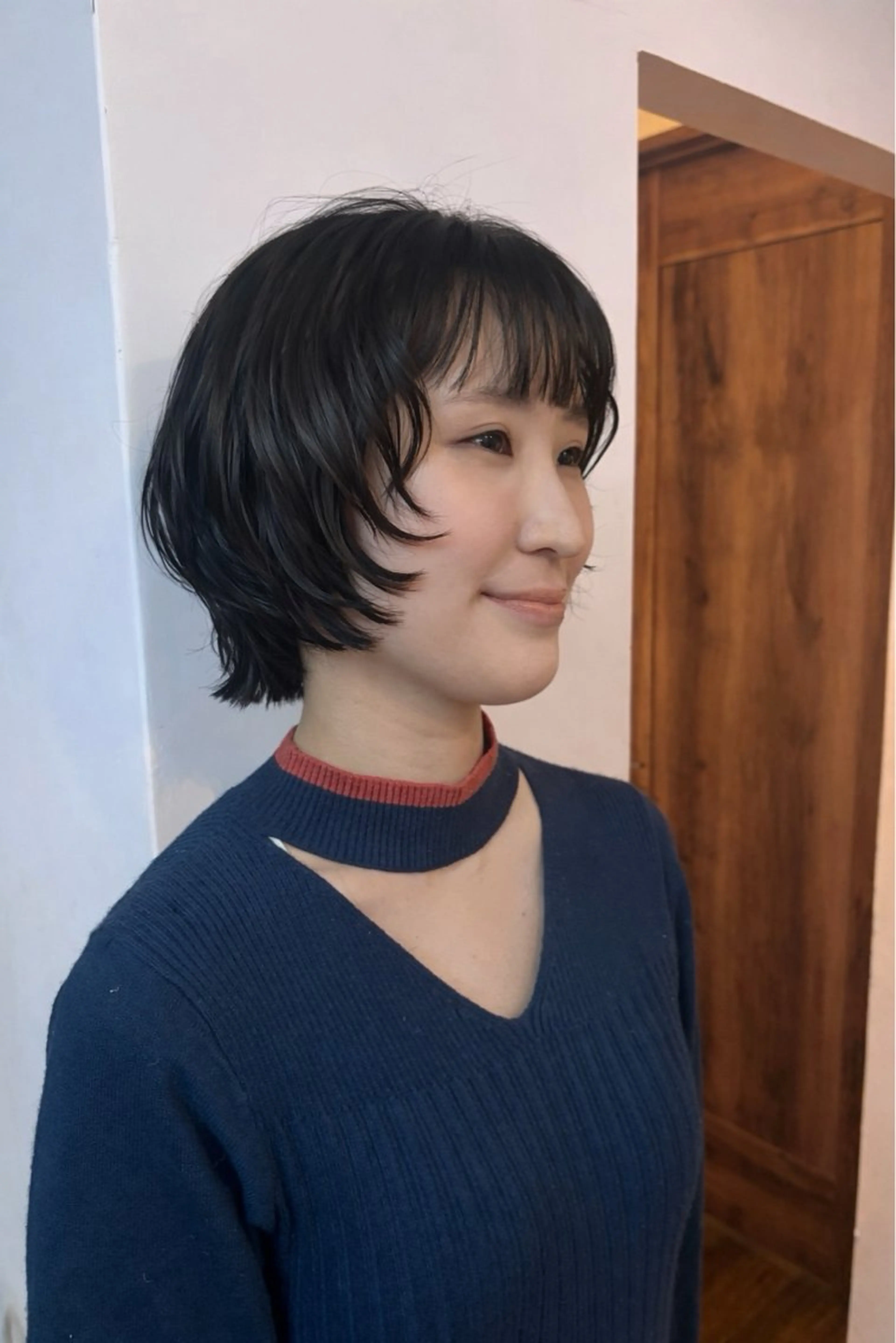 ショート パーマ ウシロダ メグミのヘアスタイル