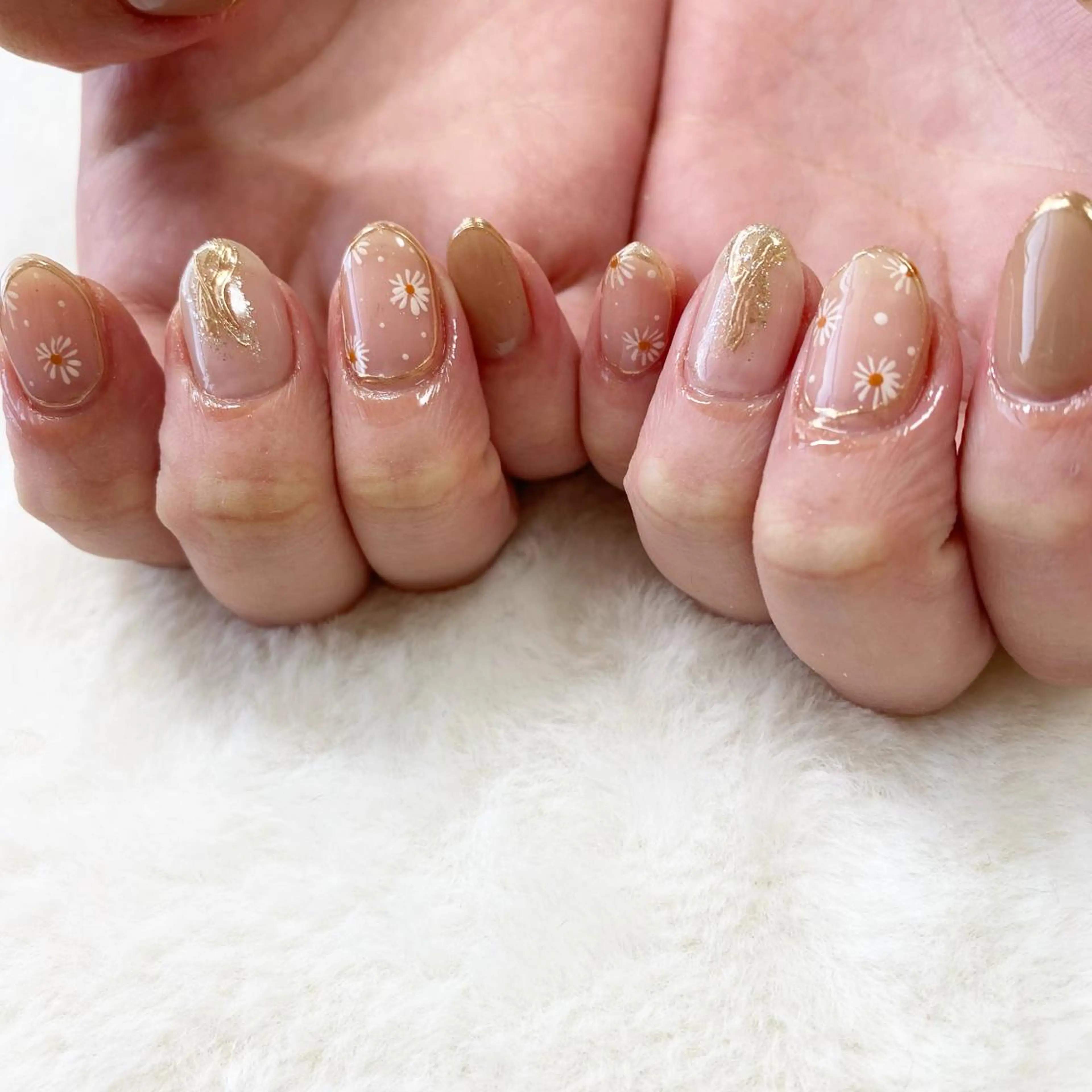 ネイル Laki nailのネイルデザイン