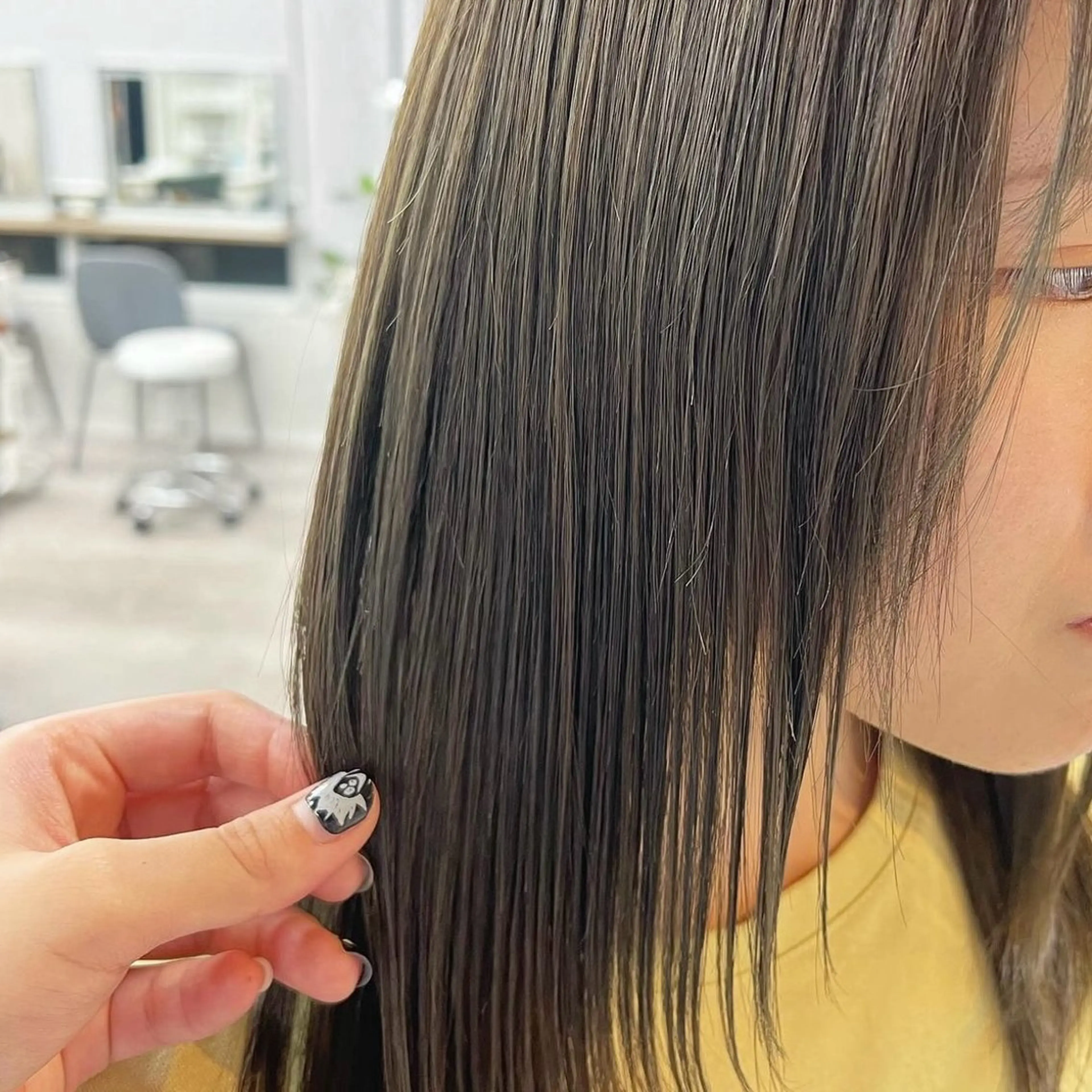 セミロング カラー ヘアカラー JUNSHIN🦋 ヘアセット／カラーのヘアスタイル